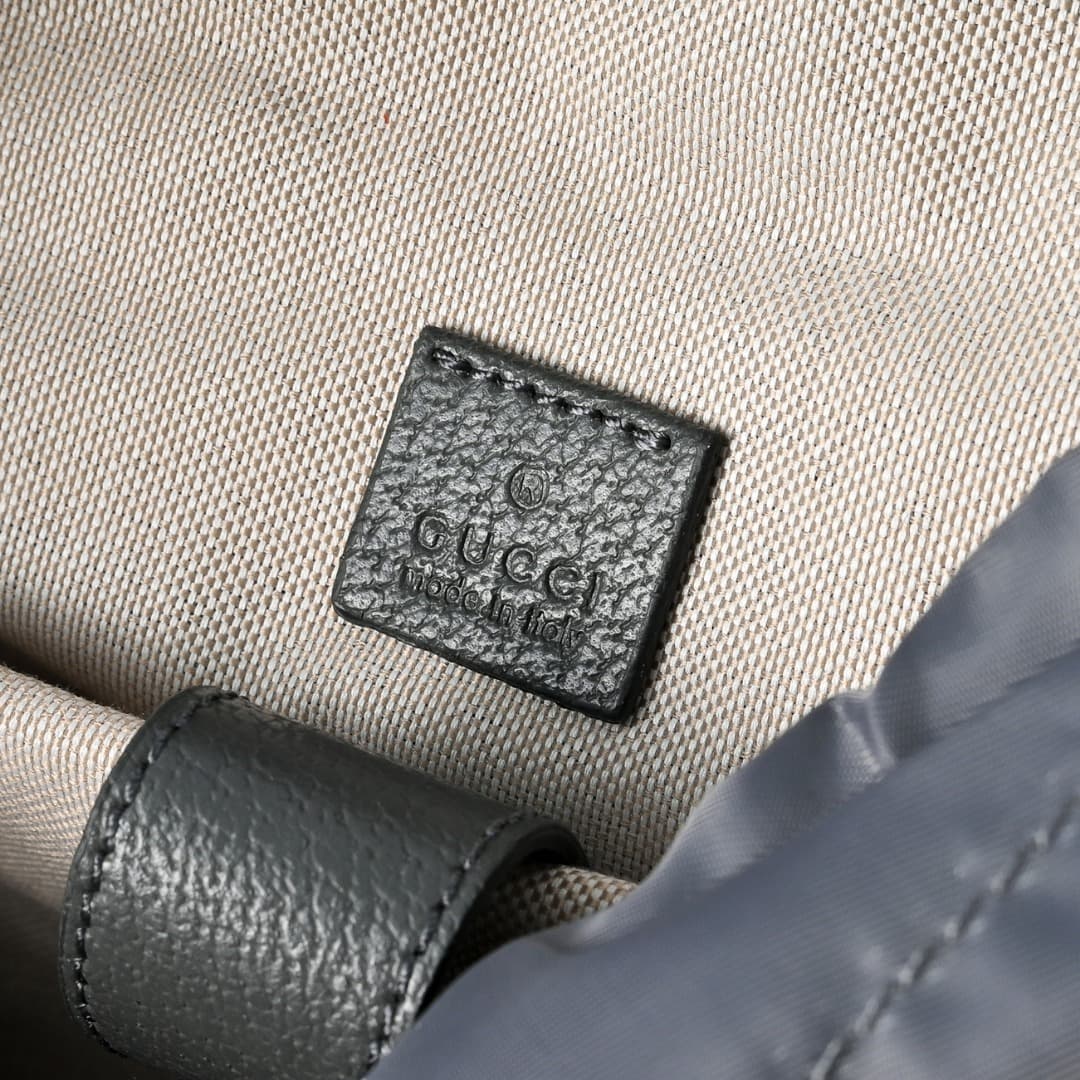 C3883 [Exclusive Background] Real-life photos, original version upgraded 🔥 High-quality artificial canvas combined with distinct high-tech mesh details; the design concept is inspired by mountain climbing. The two distinctive brand elements—patterns and s — image 8