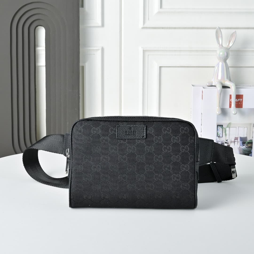 C3904 [Exclusive Background] Real-life photos of the product; an upgraded version of the Gucci backpack with canvas and leather materials, and double G prints with zippers — image 1