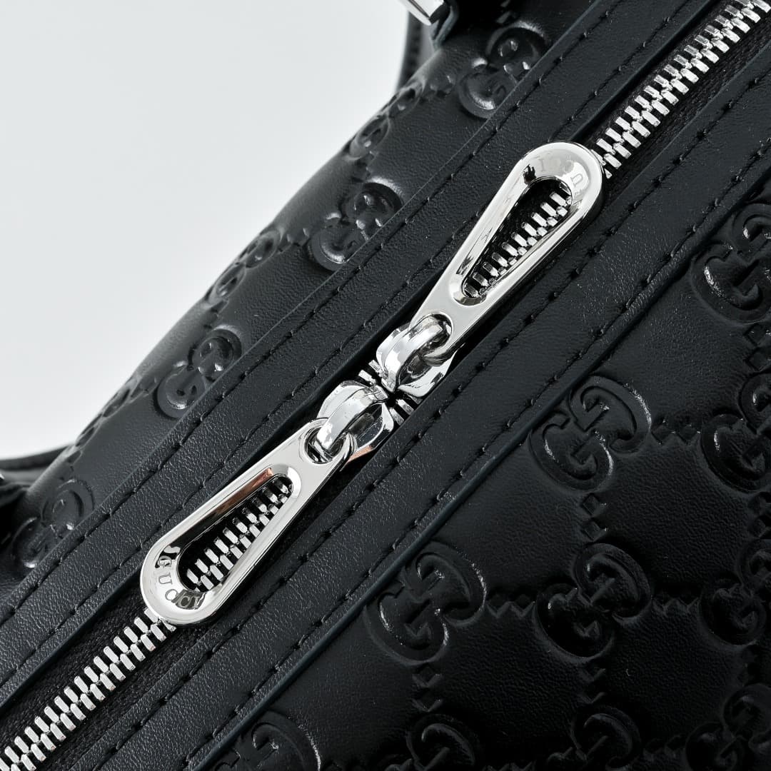 C3899 [Exclusive Background] Real photos of the product, original version upgraded 🔥 Super Double G collection. From everyday wear to special occasions, various patterns that the brand loves add extra charm to these new leather items. This handbag is craf — image 7