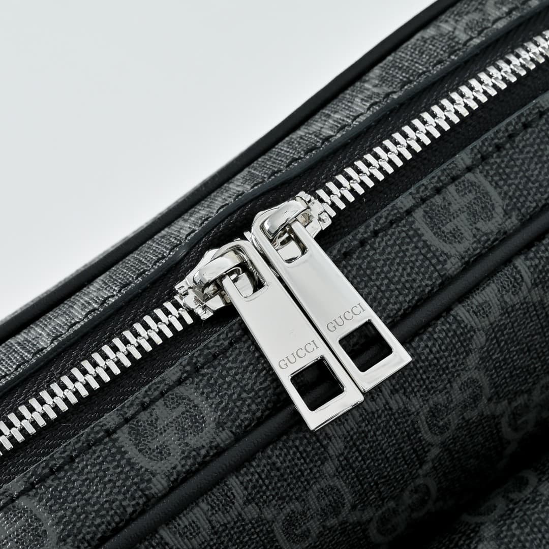 C3901 [Exclusive Background] Real-life photos, original version upgraded 🔥 Small-sized GG crossbody bag from the early autumn collection. This crossbody bag is a perfect choice for everyday styles. The accessories feature a classic letter pattern, interpr — image 6