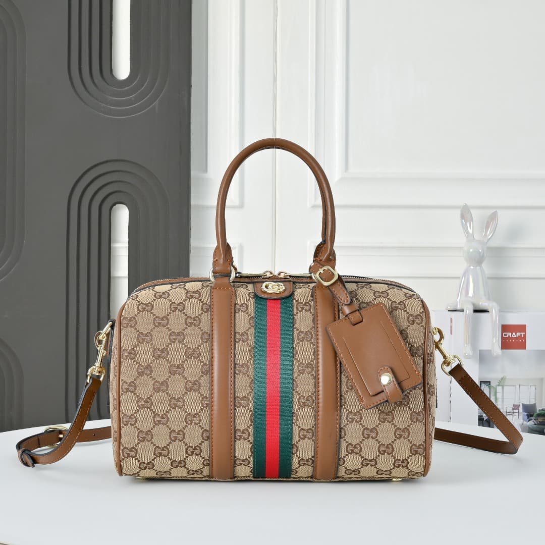 C3897 [Exclusive Background] Real-life photos, original upgraded version 🔥 Super Double G collection. From daily wear to special occasions, various patterns loved by the brand add extra charm to these new leather items. This handbag is crafted from black  — image 1