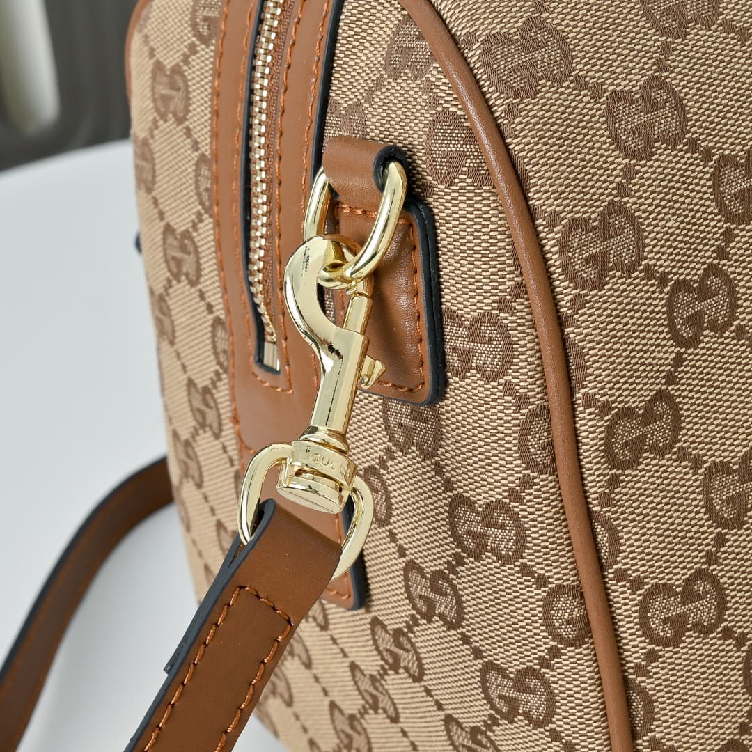 C3897 [Exclusive Background] Real-life photos, original upgraded version 🔥 Super Double G collection. From daily wear to special occasions, various patterns loved by the brand add extra charm to these new leather items. This handbag is crafted from black  — image 5