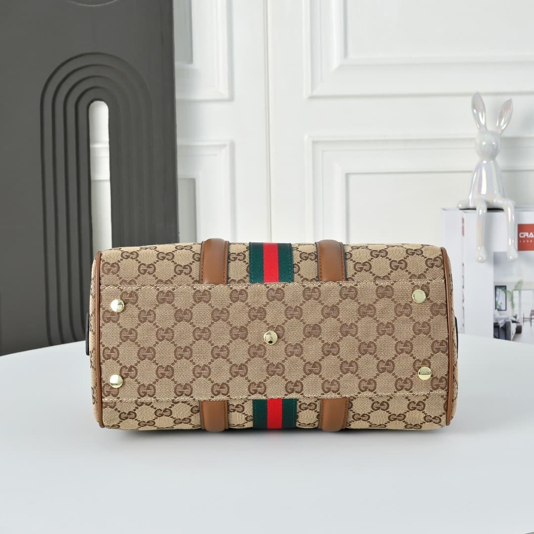 C3897 [Exclusive Background] Real-life photos, original upgraded version 🔥 Super Double G collection. From daily wear to special occasions, various patterns loved by the brand add extra charm to these new leather items. This handbag is crafted from black  — image 4