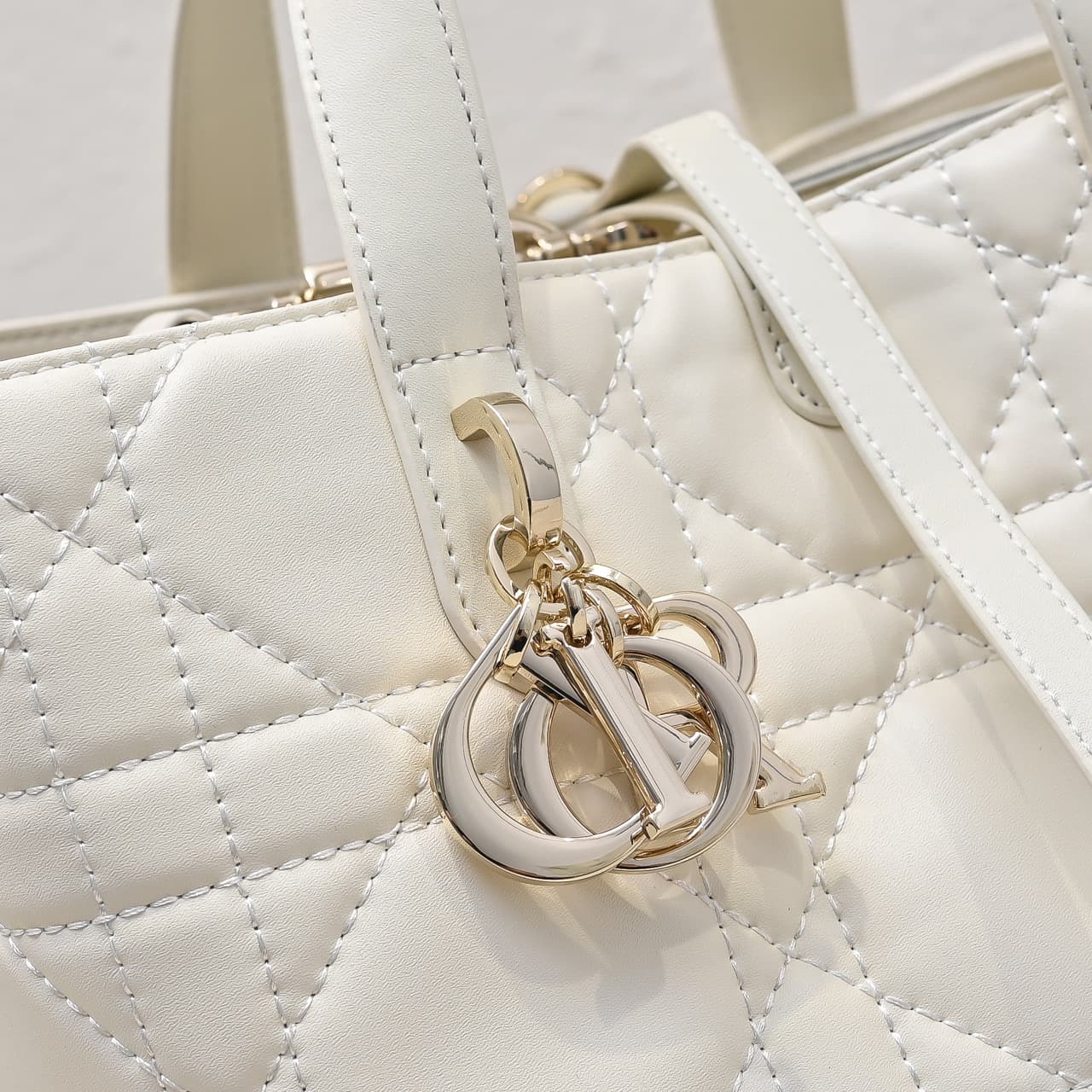 C1803 In stock!! — image 4
