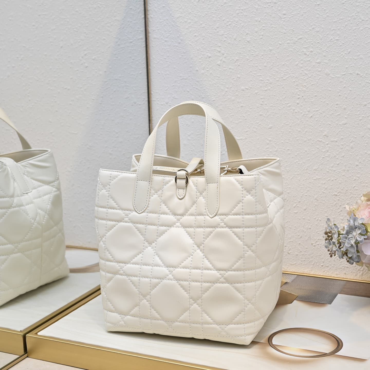 C1803 In stock!! — image 2