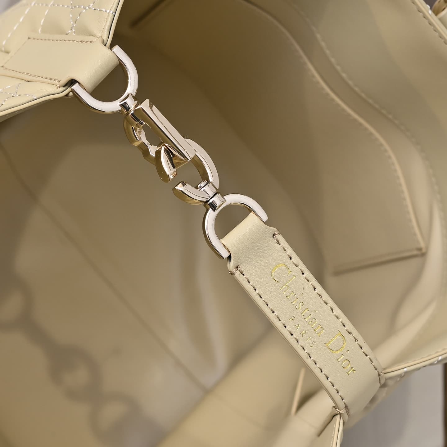 C1802 In stock!! — image 7