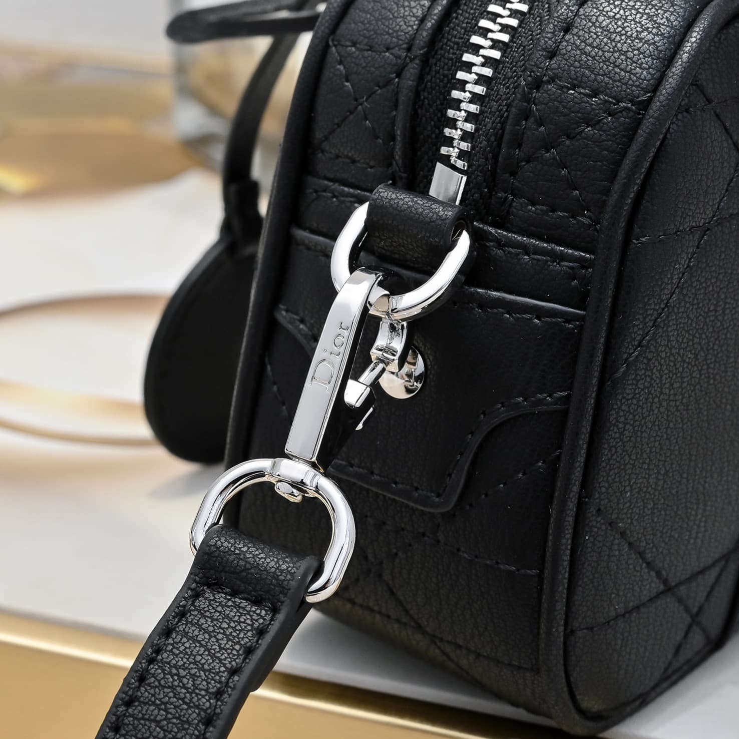 C1823 New models are being shipped – available immediately!! Dior — image 5