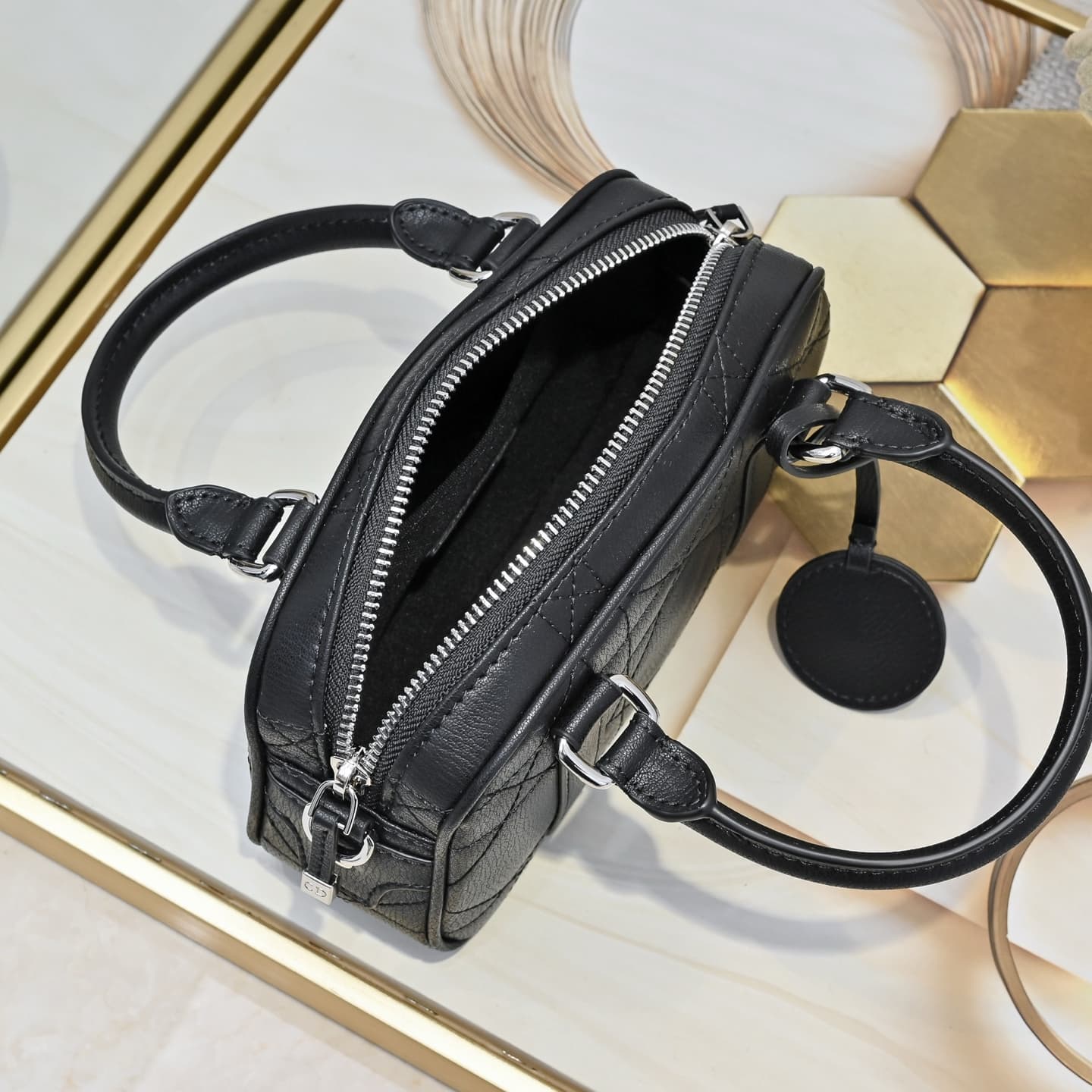 C1823 New models are being shipped – available immediately!! Dior — image 8