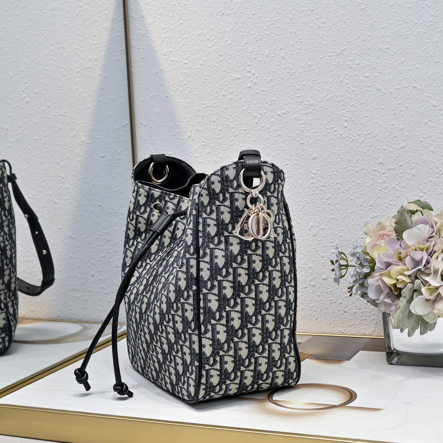 C1814 Large size  D- bag — image 4