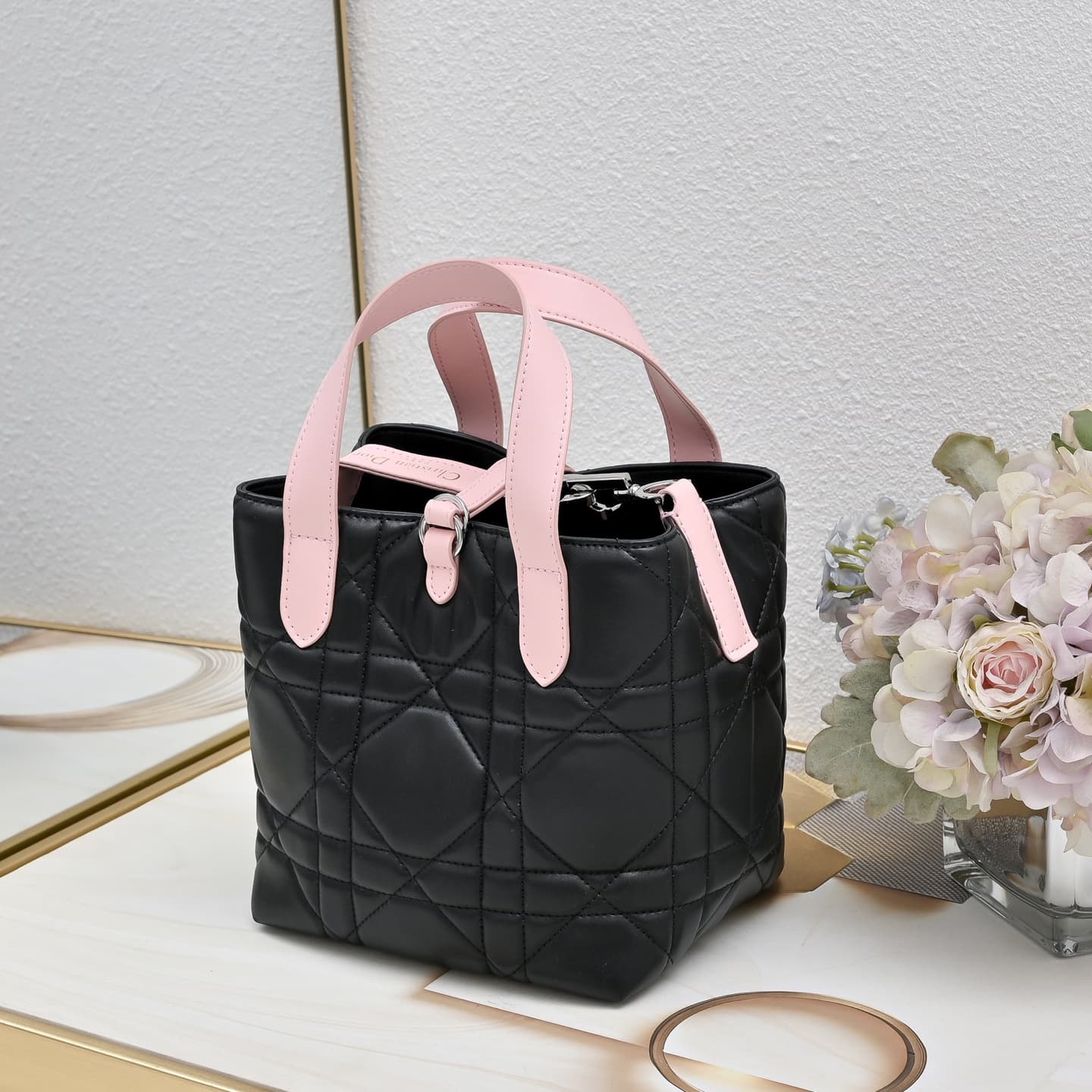 C1810 New colors available for sale. Toujours vertical handbag with mixed colors — image 3