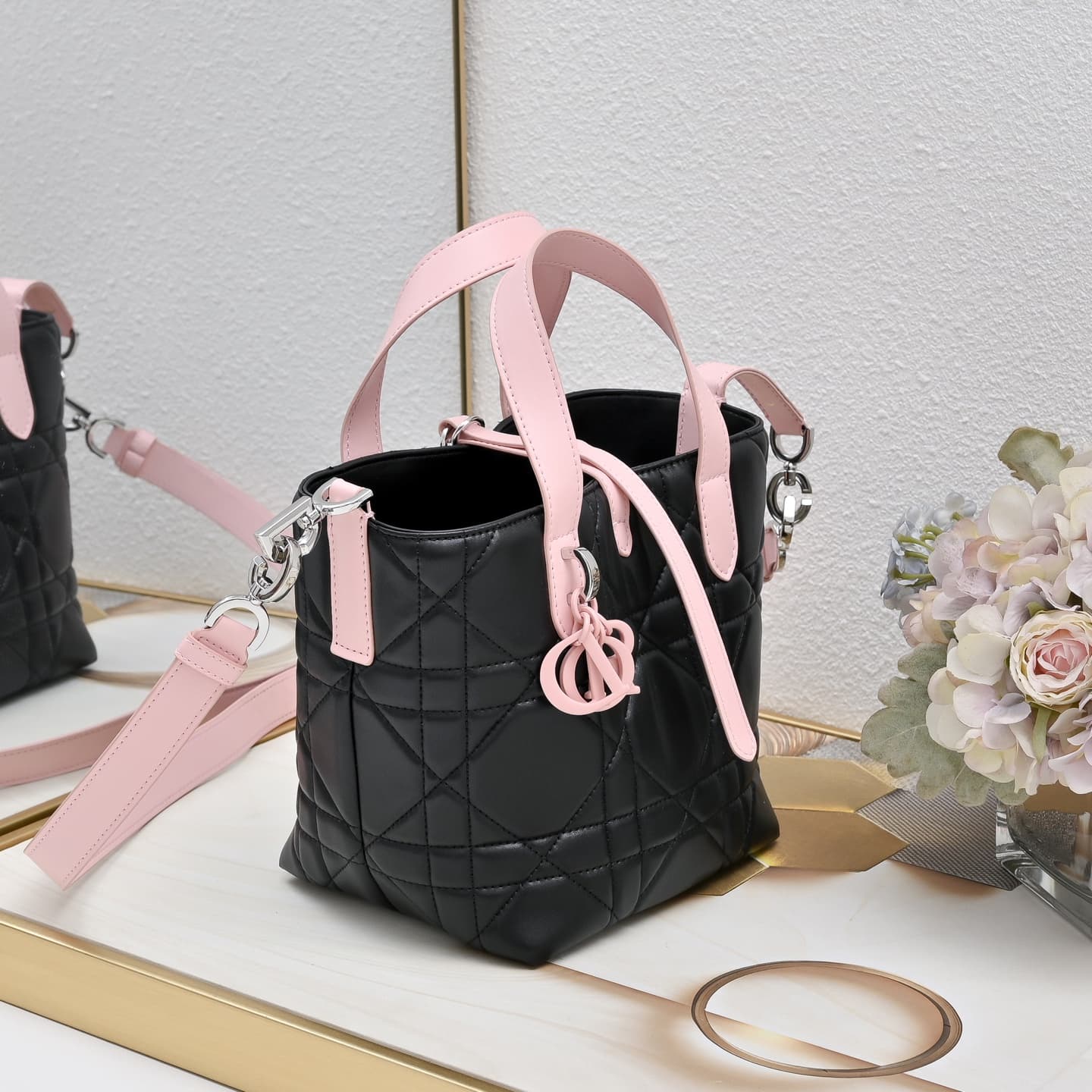 C1810 New colors available for sale. Toujours vertical handbag with mixed colors — image 2