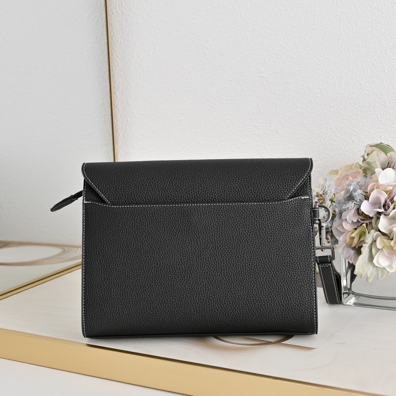 C1820 Full-skin design: This A5 triangular handbag is a new flagship product. It is crafted from beige and black Oblique print fabric, along with black suede leather with a flap design. The spacious zipper compartment can hold a smartphone, and there are  — image 2
