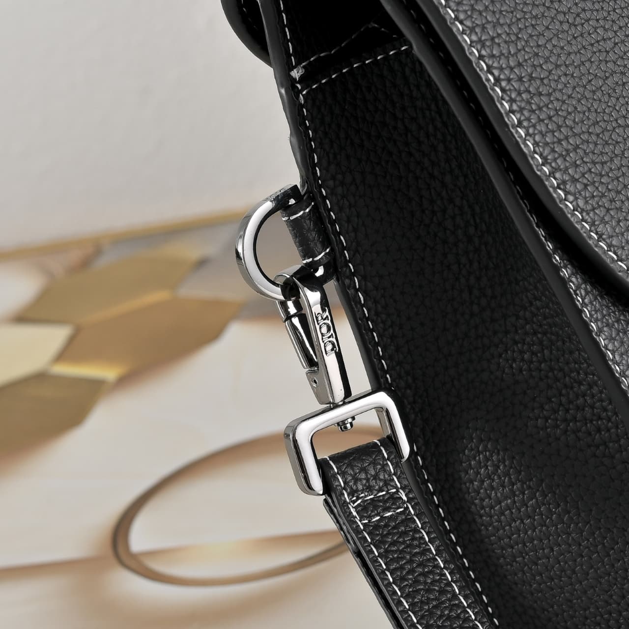 C1820 Full-skin design: This A5 triangular handbag is a new flagship product. It is crafted from beige and black Oblique print fabric, along with black suede leather with a flap design. The spacious zipper compartment can hold a smartphone, and there are  — image 6