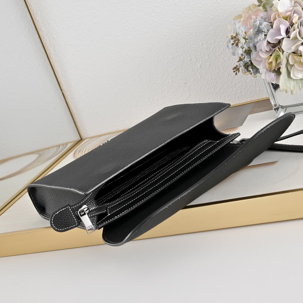 C1820 Full-skin design: This A5 triangular handbag is a new flagship product. It is crafted from beige and black Oblique print fabric, along with black suede leather with a flap design. The spacious zipper compartment can hold a smartphone, and there are  — image 8
