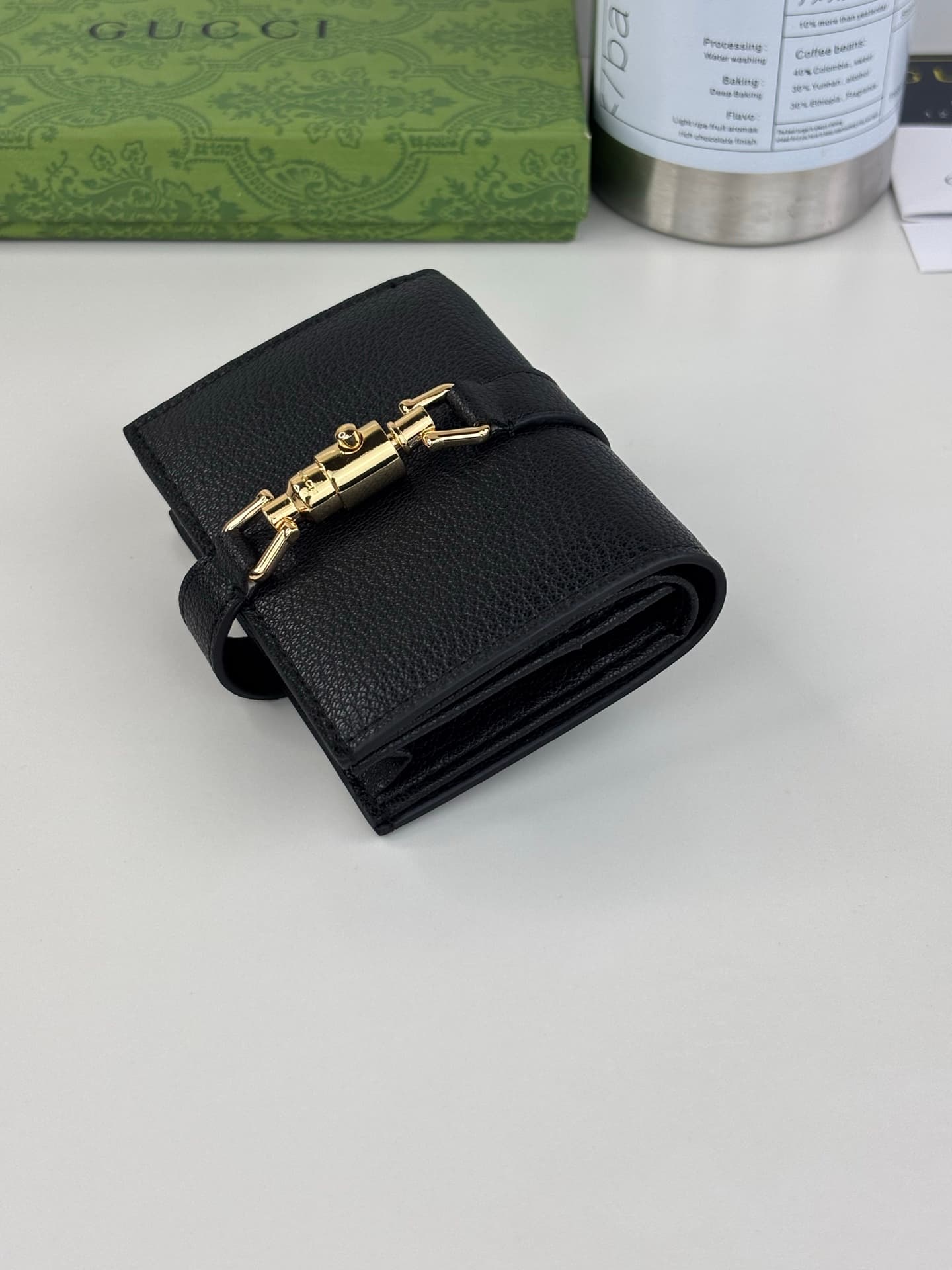C3953 GUCCl2026 spring/summer collection is now available! The new small accessories collection pays tribute to the Gucci Jackie style. The bags feature modern designs that reinterpret the classics. The bags are made of soft sheepskin fabric, with golden- — image 6