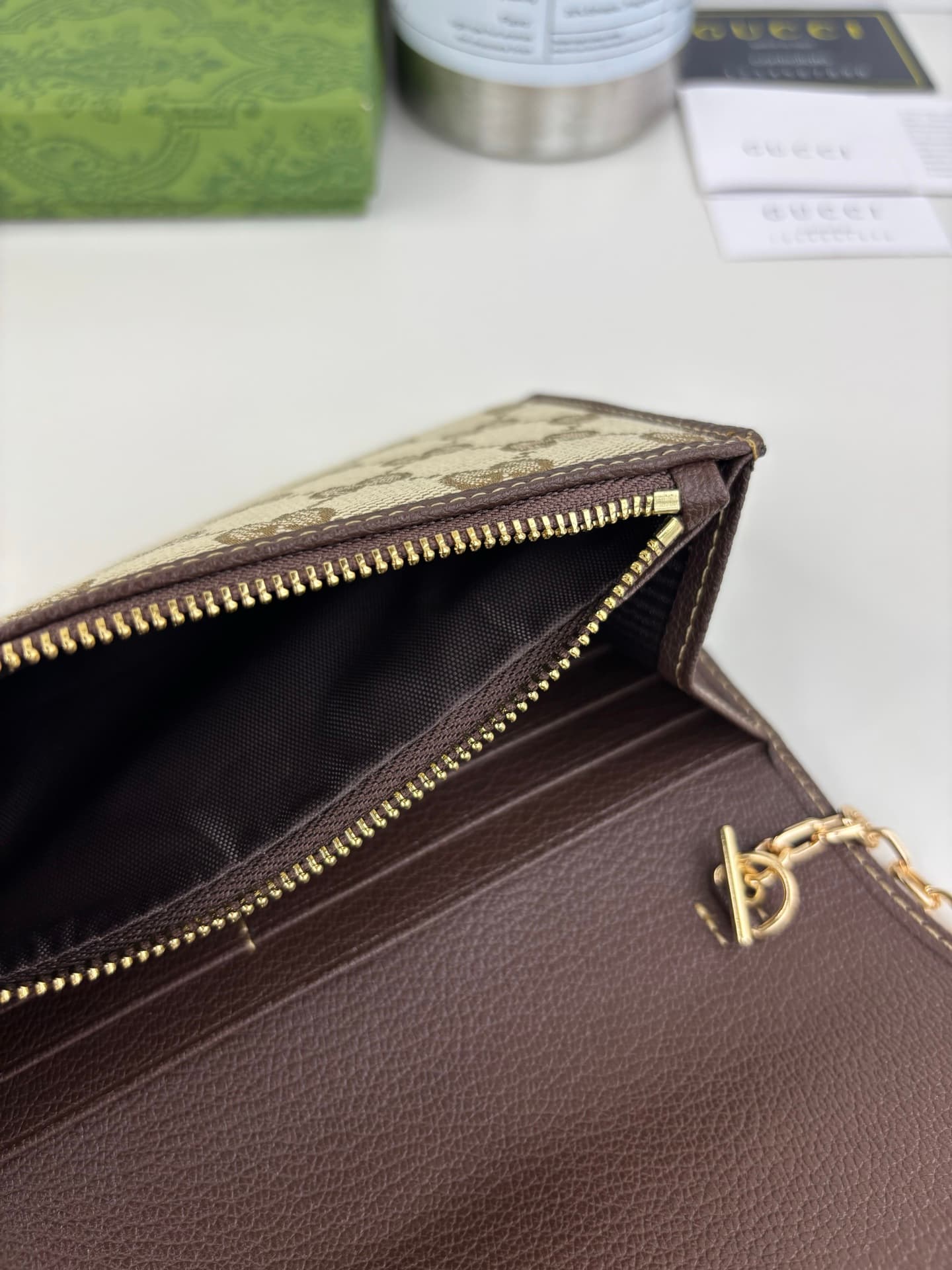 C3951 GUCCl2026 The  collection/series has just been launched. The new small accessories series draws inspiration from the Gucci Jackie 1961 series, reinterpreting the classics with a modern style. This item can be carried on one shoulder. It is made of l — image 6