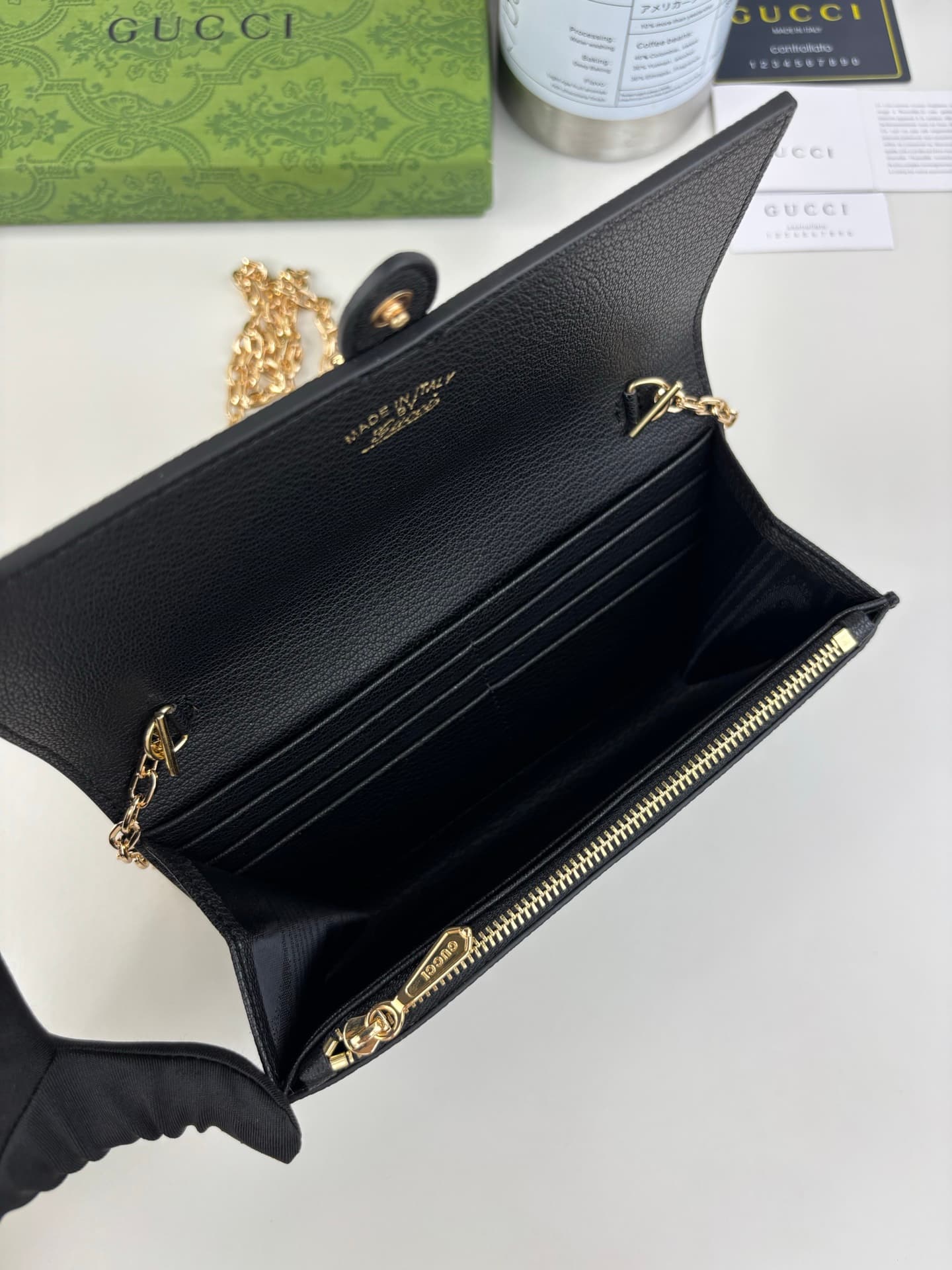 C3956 GUCCl2026 spring/summer collection is now available. The new small accessories collection features a design inspired by Gucci Jackie 1961 series, reinterpreting the classics with a modern style. This item can be carried on one shoulder. The carefull — image 4