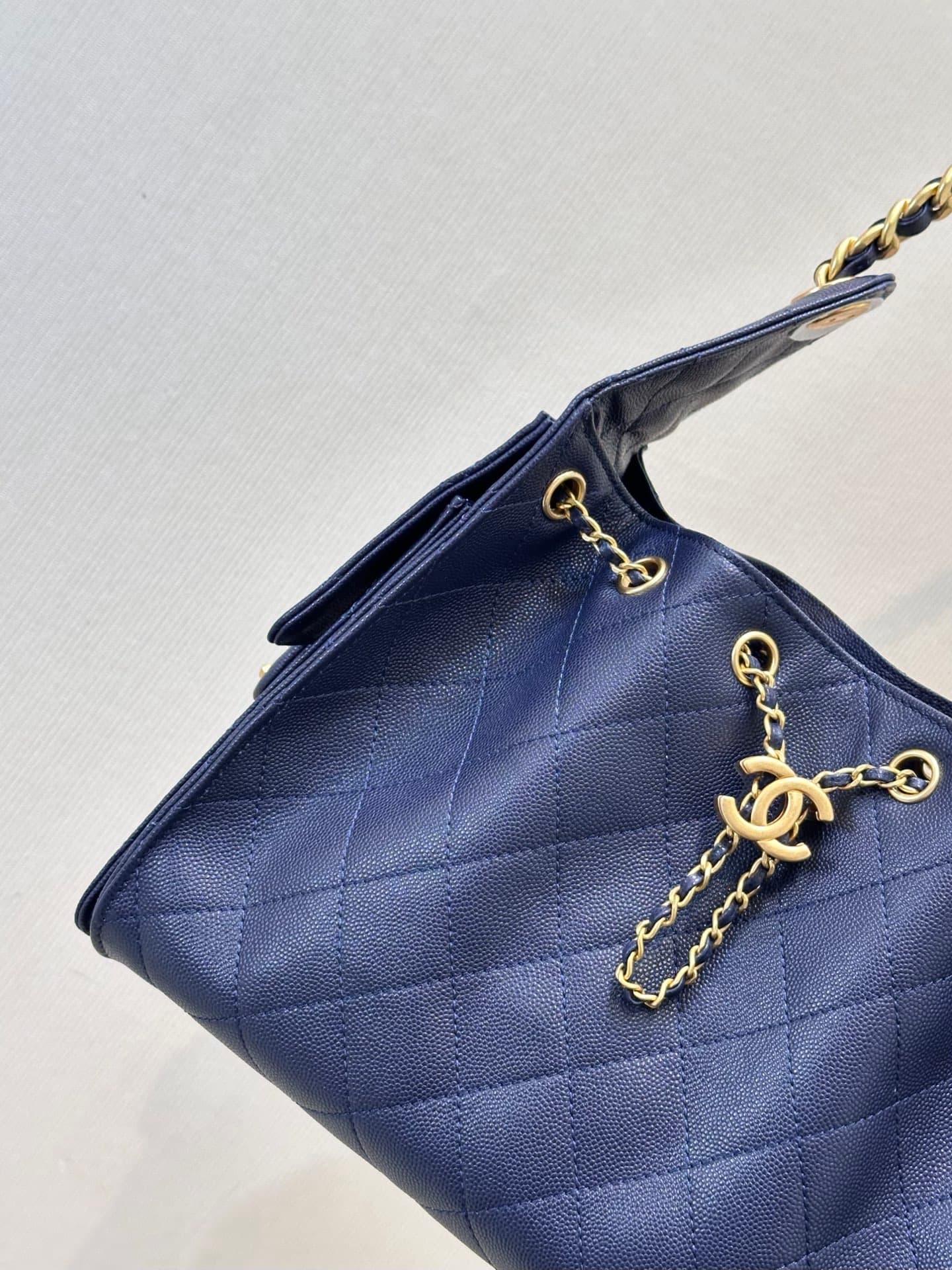 C718 5293/5311 Chanel25, Chanel’s another bag named after a number — image 2
