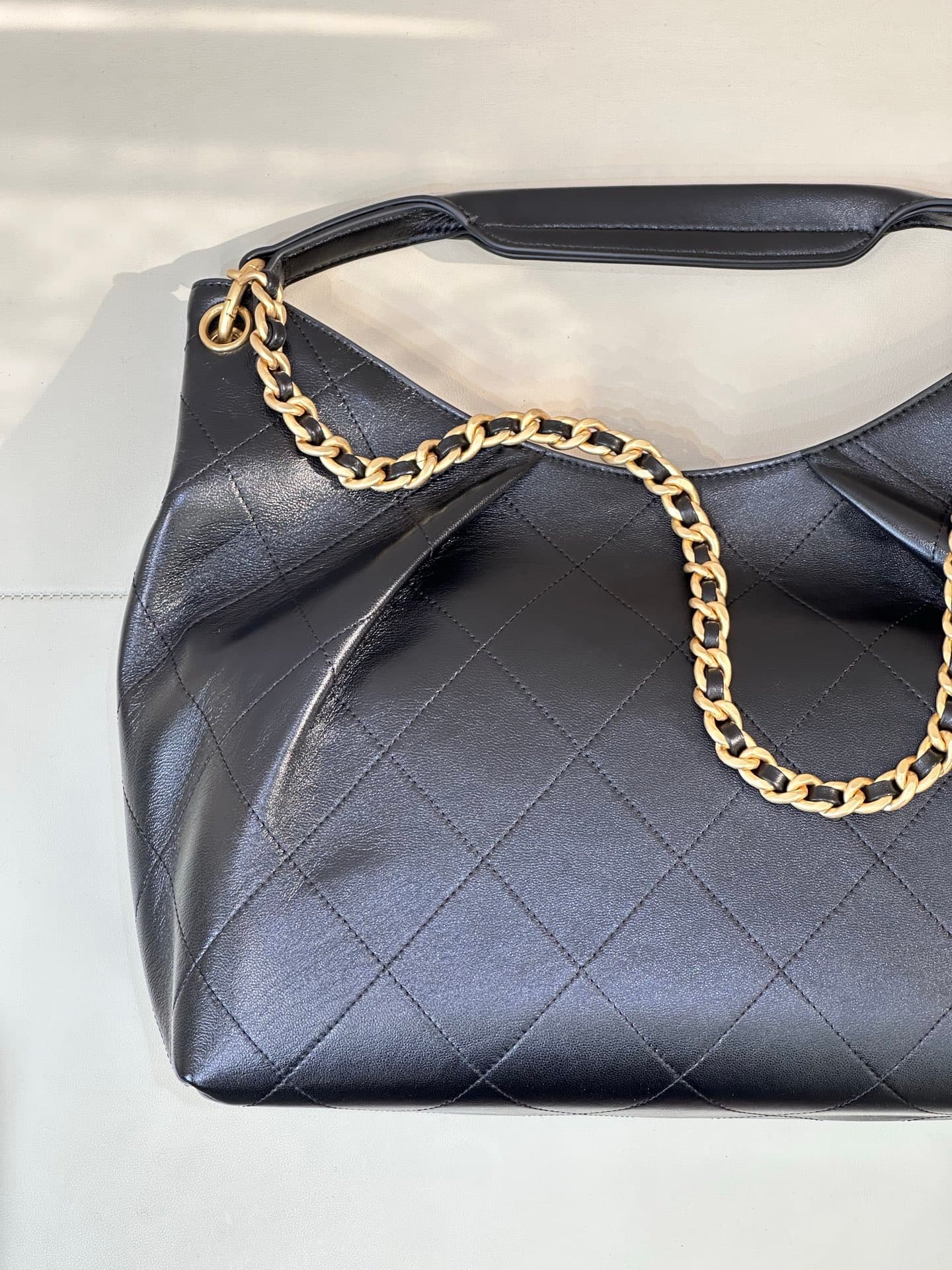 C711 5978 CHANEL 26C – New Spring collection of Hobo hippie bags. As soon as it’s released, it’s almost always out of stock! — image 7