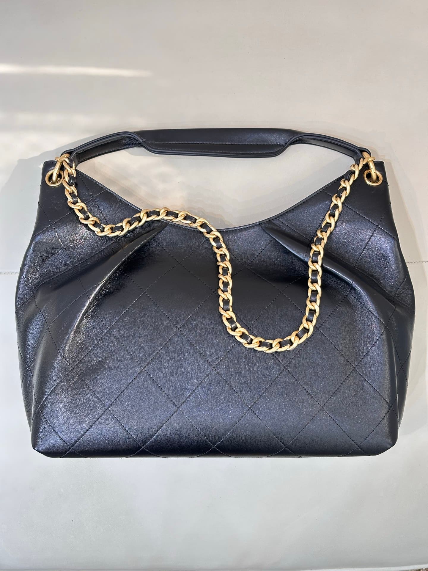 C711 5978 CHANEL 26C – New Spring collection of Hobo hippie bags. As soon as it’s released, it’s almost always out of stock! — image 6