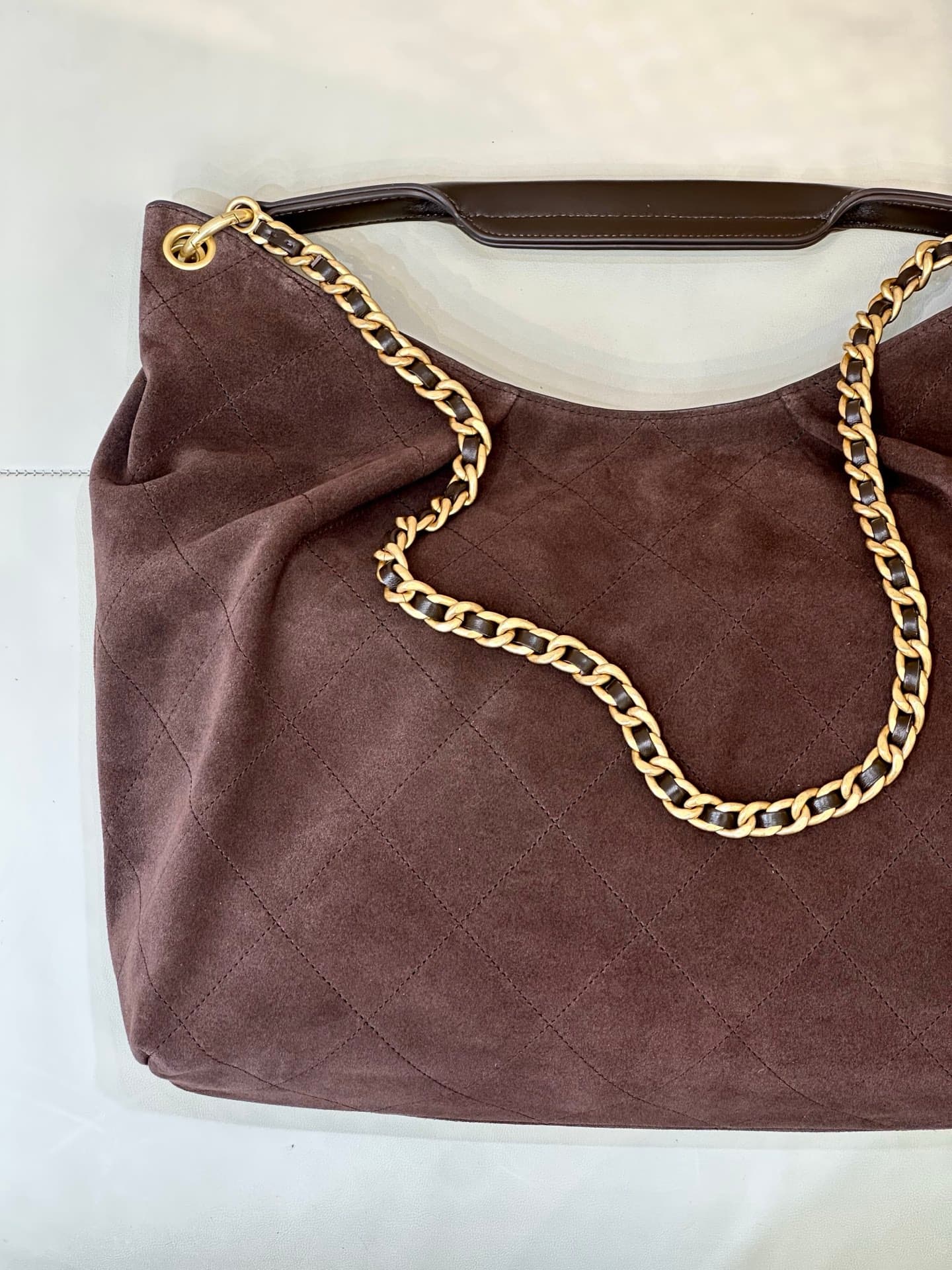 C714 6016 CHANEL 26C – The new early spring style Hobo bag. As soon as it was released, it became impossible to find in stock! — image 8