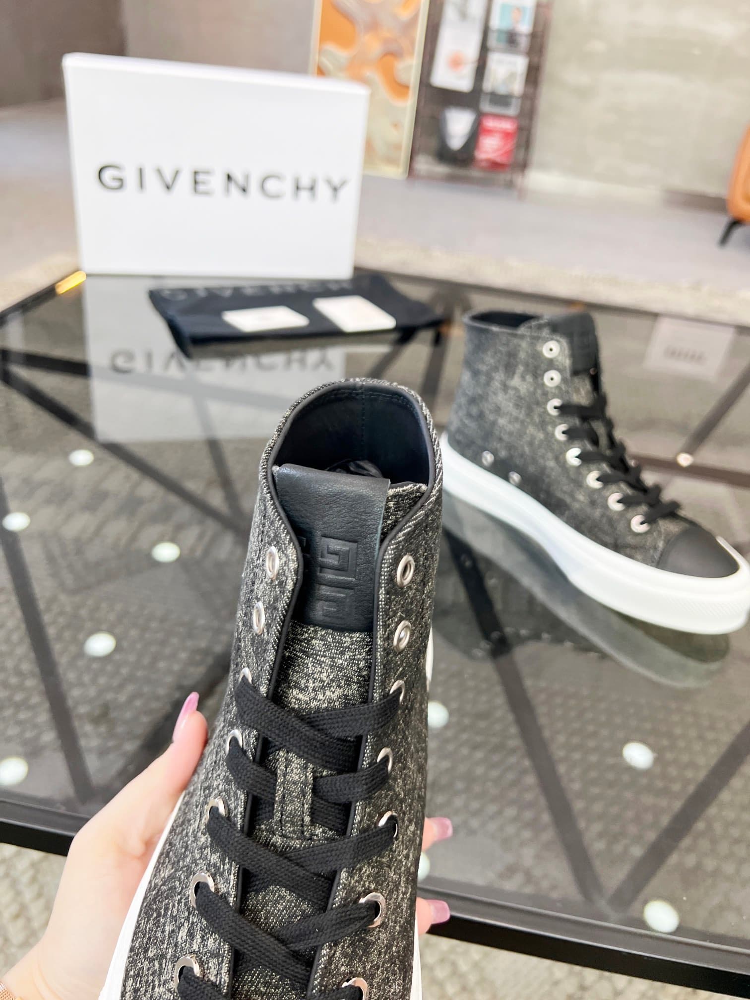D11 real 💰  J  🔍 Top purchasing agents 🇮🇹 Ji Pao Street Couple 👫 New high top boots are coming, a super popular sports hot item in the counter. The original factory is equipped with Italian imported cowhide and fabric, with a classic appearance and a new  — image 7