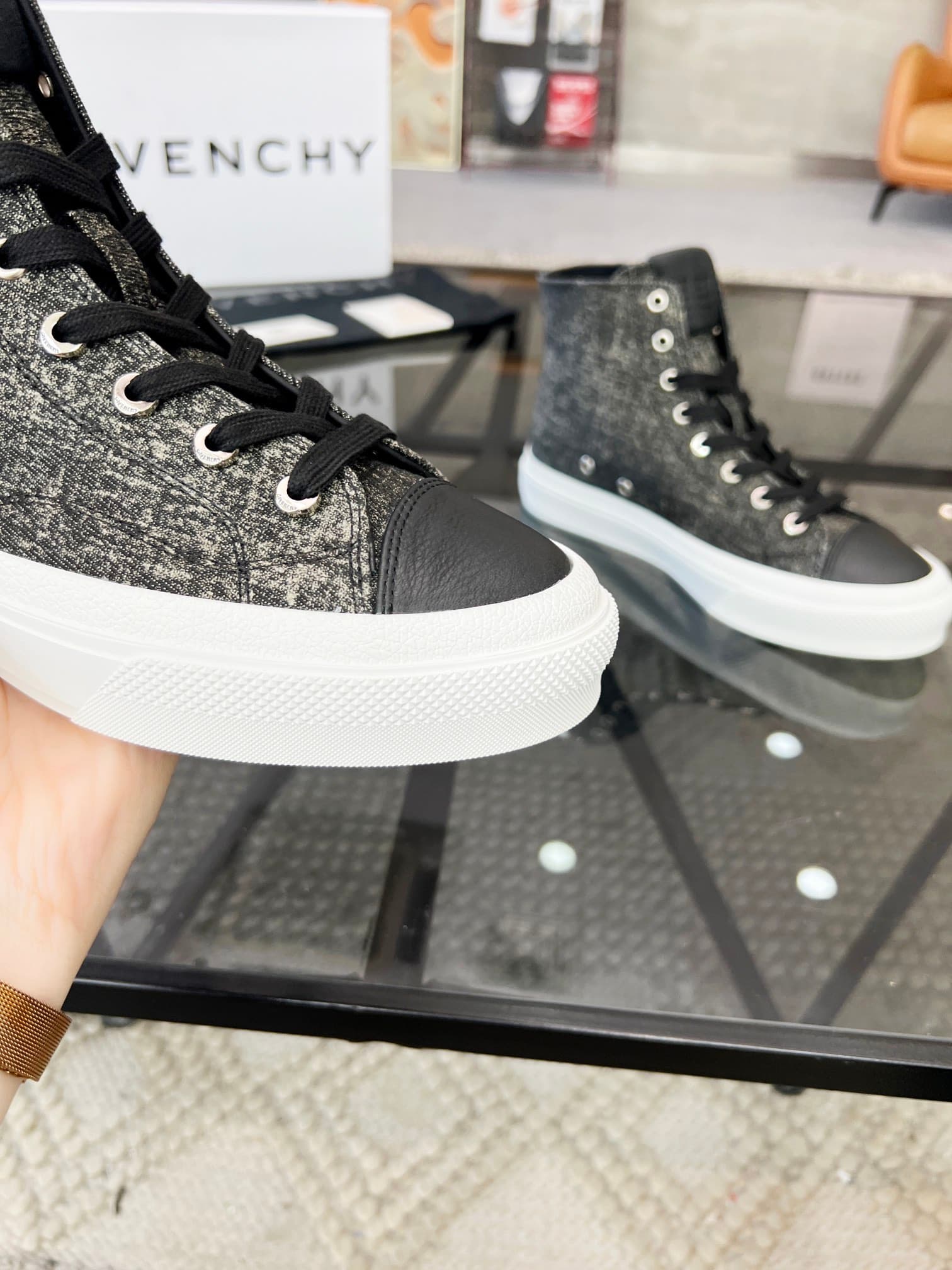 D11 real 💰  J  🔍 Top purchasing agents 🇮🇹 Ji Pao Street Couple 👫 New high top boots are coming, a super popular sports hot item in the counter. The original factory is equipped with Italian imported cowhide and fabric, with a classic appearance and a new  — image 6