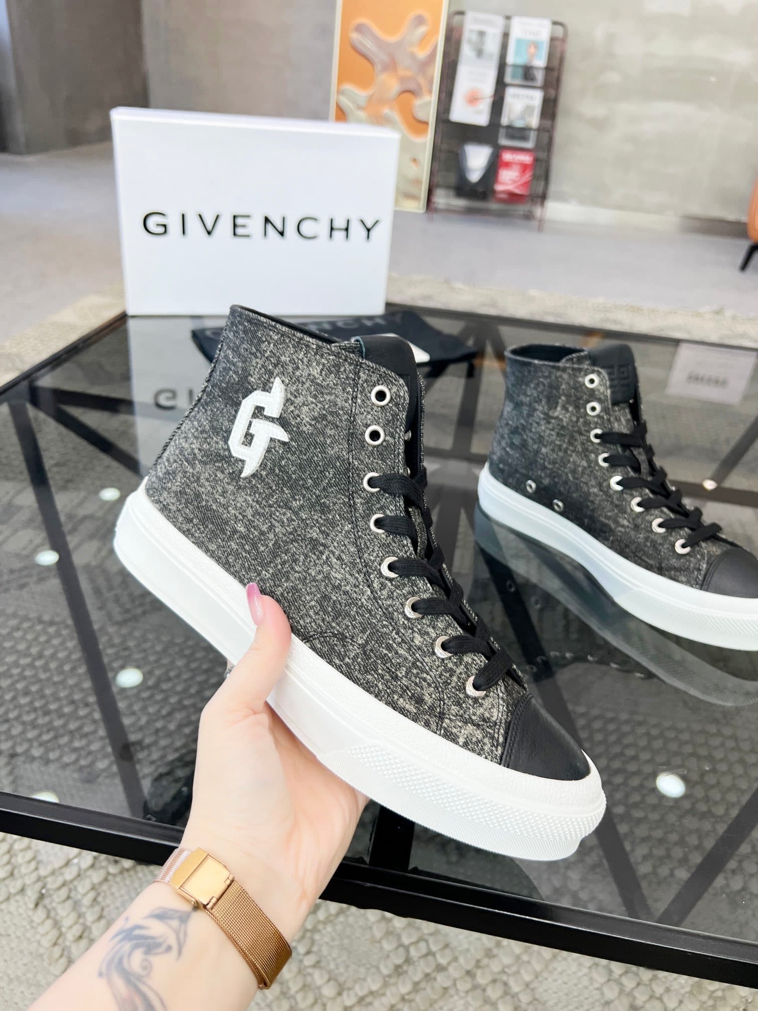 D11 real 💰  J  🔍 Top purchasing agents 🇮🇹 Ji Pao Street Couple 👫 New high top boots are coming, a super popular sports hot item in the counter. The original factory is equipped with Italian imported cowhide and fabric, with a classic appearance and a new  — image 5