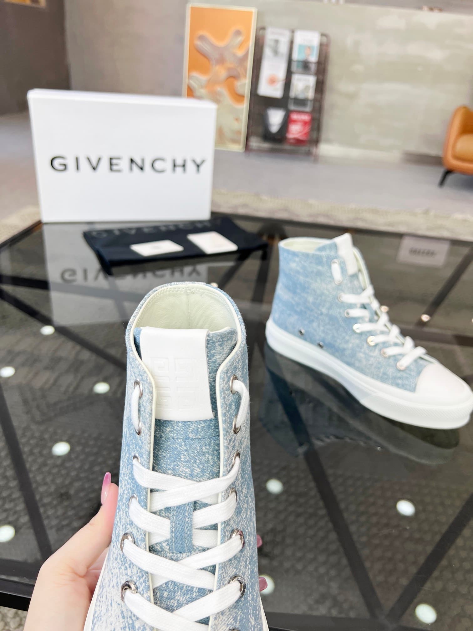 D18 J  🔍 Top purchasing agents 🇮🇹 Ji Pao Street Couple 👫 New high top boots are coming, a super popular sports hot item in the counter. The original factory is equipped with Italian imported cowhide and fabric, with a classic appearance and a new sole tha — image 6