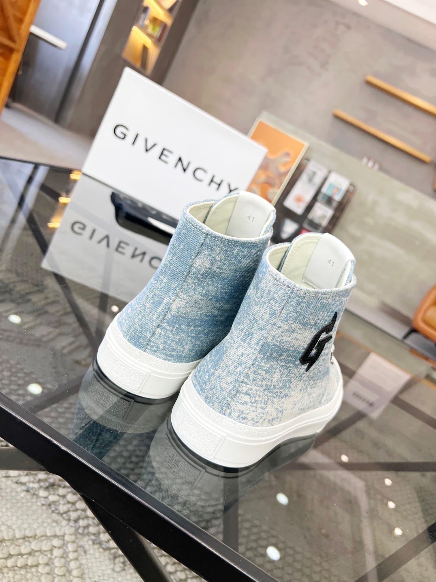 D18 J  🔍 Top purchasing agents 🇮🇹 Ji Pao Street Couple 👫 New high top boots are coming, a super popular sports hot item in the counter. The original factory is equipped with Italian imported cowhide and fabric, with a classic appearance and a new sole tha — image 7
