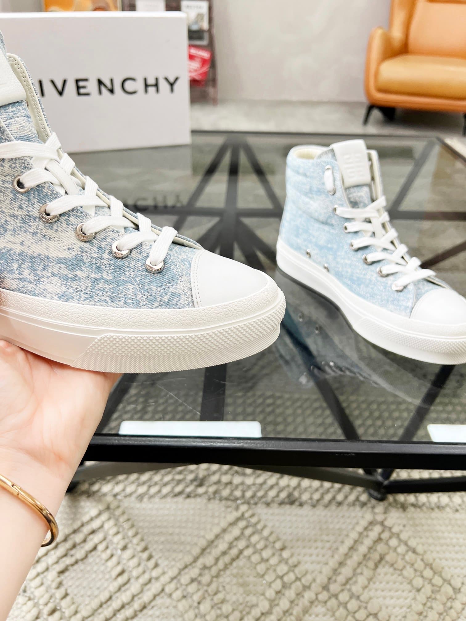 D1 real 💰  J  🔍 Top purchasing agents 🇮🇹 Ji Pao Street Couple 👫 New high top boots are coming, a super popular sports hot item in the counter. The original factory is equipped with Italian imported cowhide and fabric, with a classic appearance and a new s — image 6