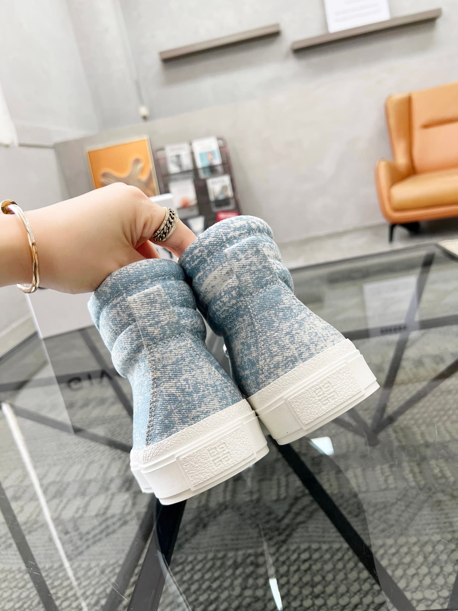 D1 real 💰  J  🔍 Top purchasing agents 🇮🇹 Ji Pao Street Couple 👫 New high top boots are coming, a super popular sports hot item in the counter. The original factory is equipped with Italian imported cowhide and fabric, with a classic appearance and a new s — image 8