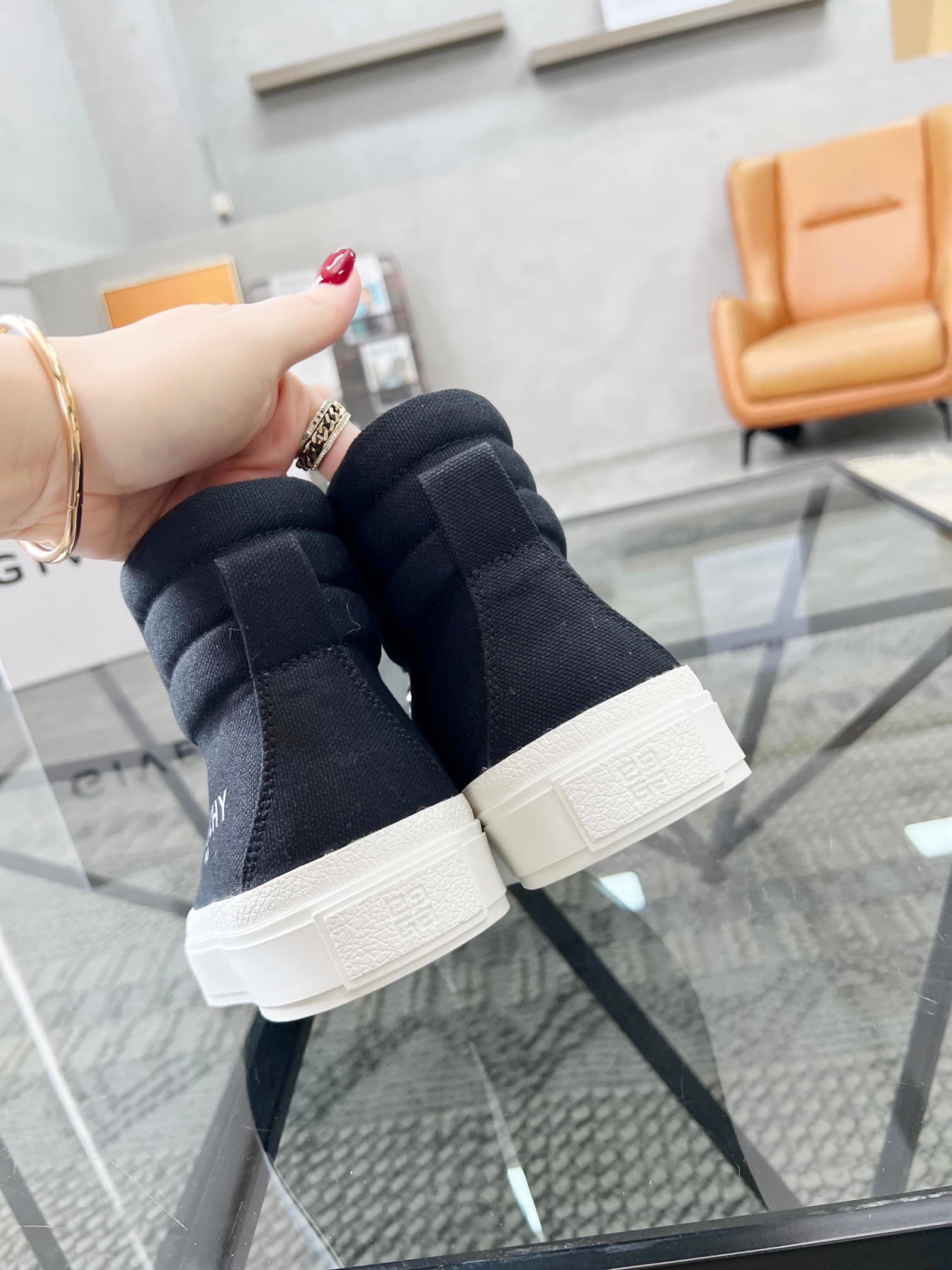 D2 real 💰   J  🔍 Top purchasing agents 🇮🇹 Ji Pao Street Couple 👫 New high top boots are coming, a super popular sports hot item in the counter. The original factory is equipped with Italian imported cowhide and fabric, with a classic appearance and a new  — image 8