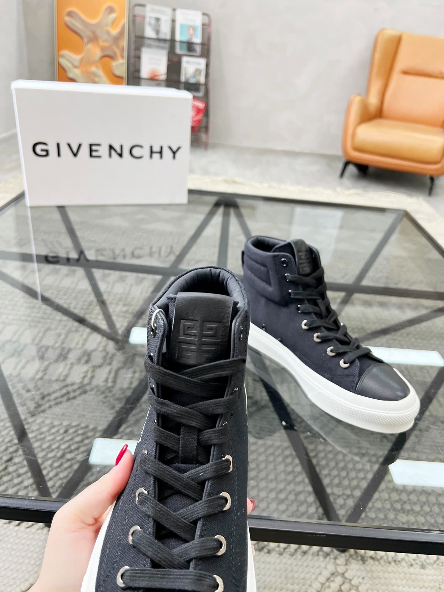 D2 real 💰   J  🔍 Top purchasing agents 🇮🇹 Ji Pao Street Couple 👫 New high top boots are coming, a super popular sports hot item in the counter. The original factory is equipped with Italian imported cowhide and fabric, with a classic appearance and a new  — image 7