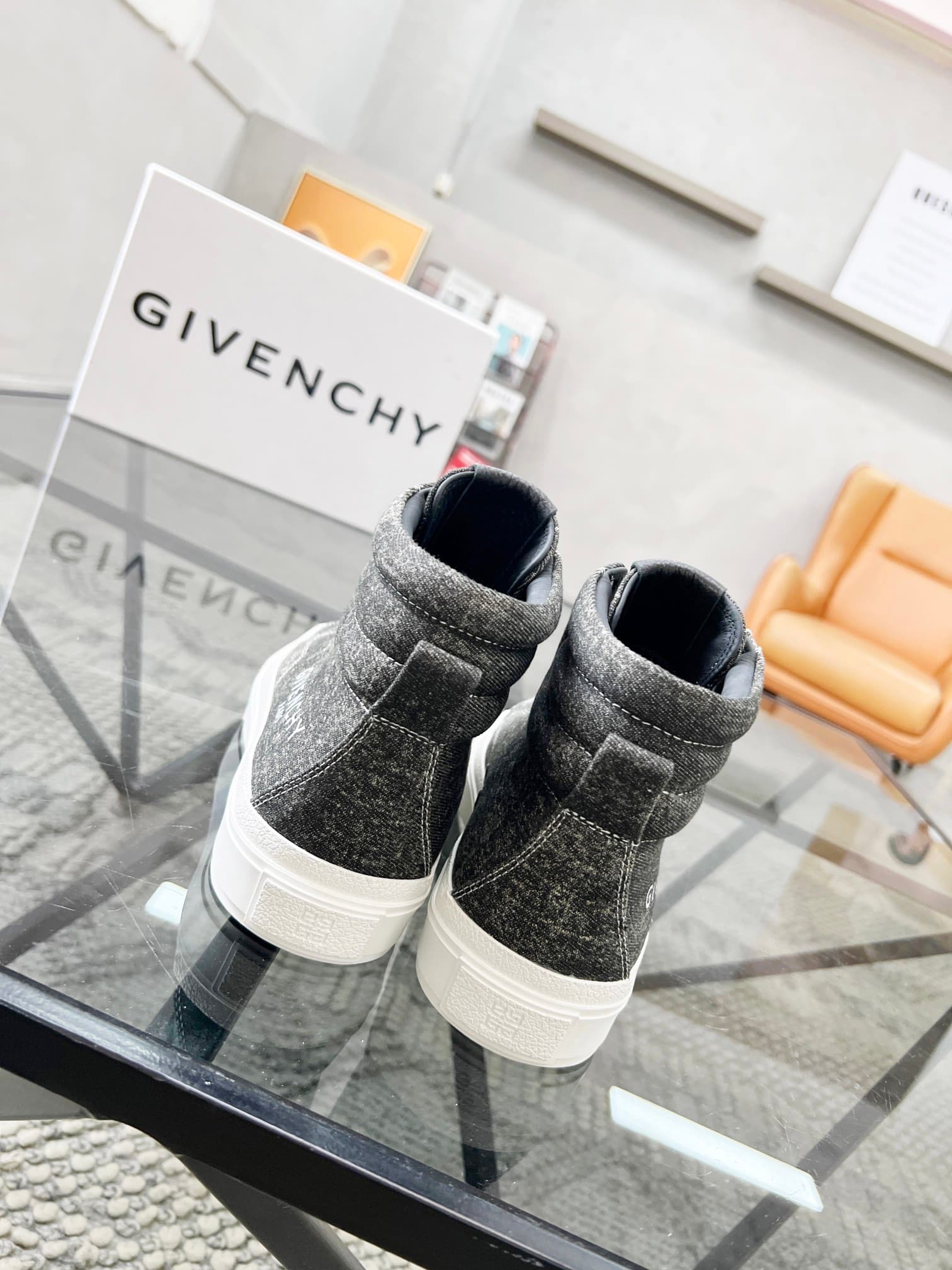 D4 real 💰  J  🔍 Top purchasing agents 🇮🇹 Ji Pao Street Couple 👫 New high top boots are coming, a super popular sports hot item in the counter. The original factory is equipped with Italian imported cowhide and fabric, with a classic appearance and a new s — image 8