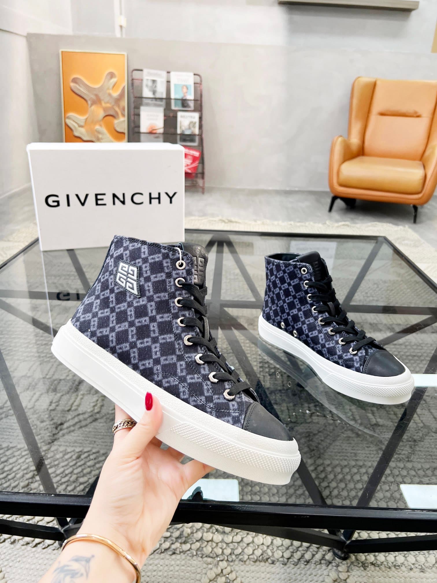 D6 real 💰   J  🔍 Top purchasing agents 🇮🇹 Ji Pao Street Couple 👫 New high top boots are coming, a super popular sports hot item in the counter. The original factory is equipped with Italian imported cowhide and fabric, with a classic appearance and a new  — image 5