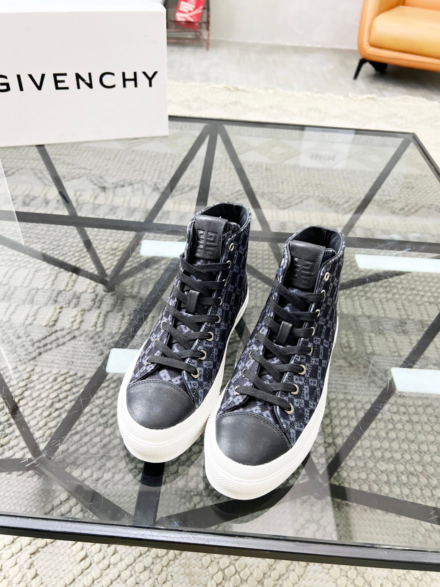 D6 real 💰   J  🔍 Top purchasing agents 🇮🇹 Ji Pao Street Couple 👫 New high top boots are coming, a super popular sports hot item in the counter. The original factory is equipped with Italian imported cowhide and fabric, with a classic appearance and a new  — image 3