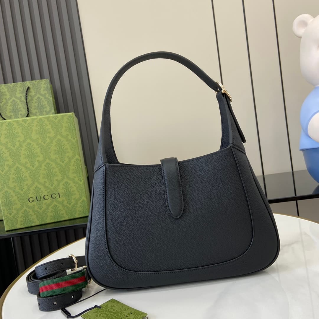 C4057 ‼️【New Product】2024 autumn/winter collection – a fresh interpretation of Gucci Jackie. The 1961 shoulder bag is made from high-quality Gucci Rosso Ancora leather. It features a new light gold-colored push-button closure, highlighting the brand’s exq — image 3