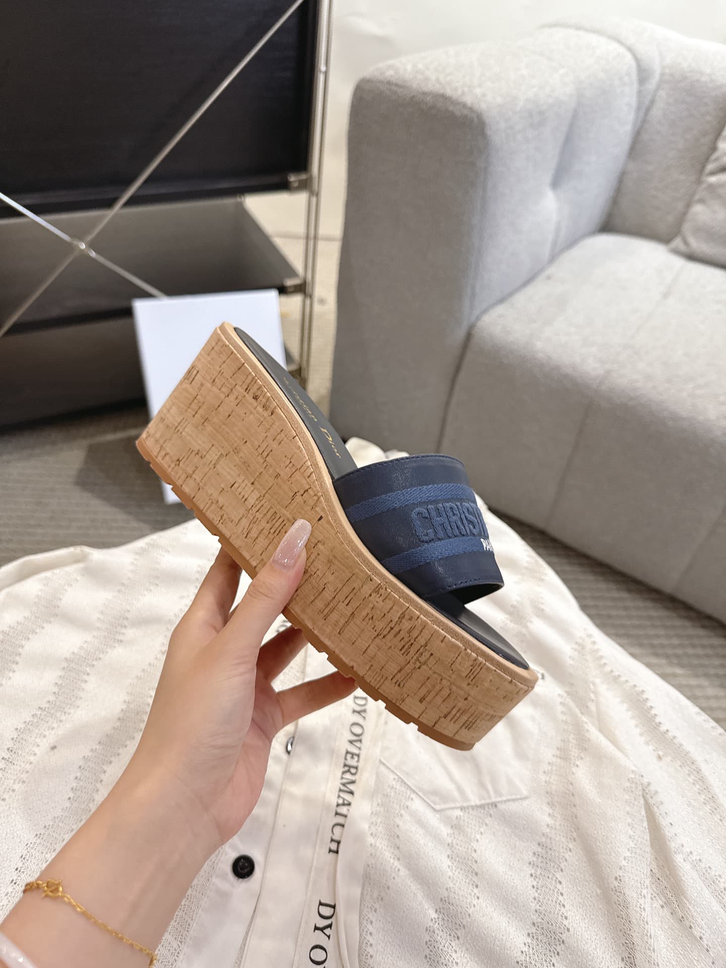 D5982 Dior Dior 2025 – New spring/summer model. Dway jelly-colored heeled women’s shoes with a CD logo embroidered in three-dimensional style, thick soles, round toe, and multi-color design. Soft slippers. — image 3
