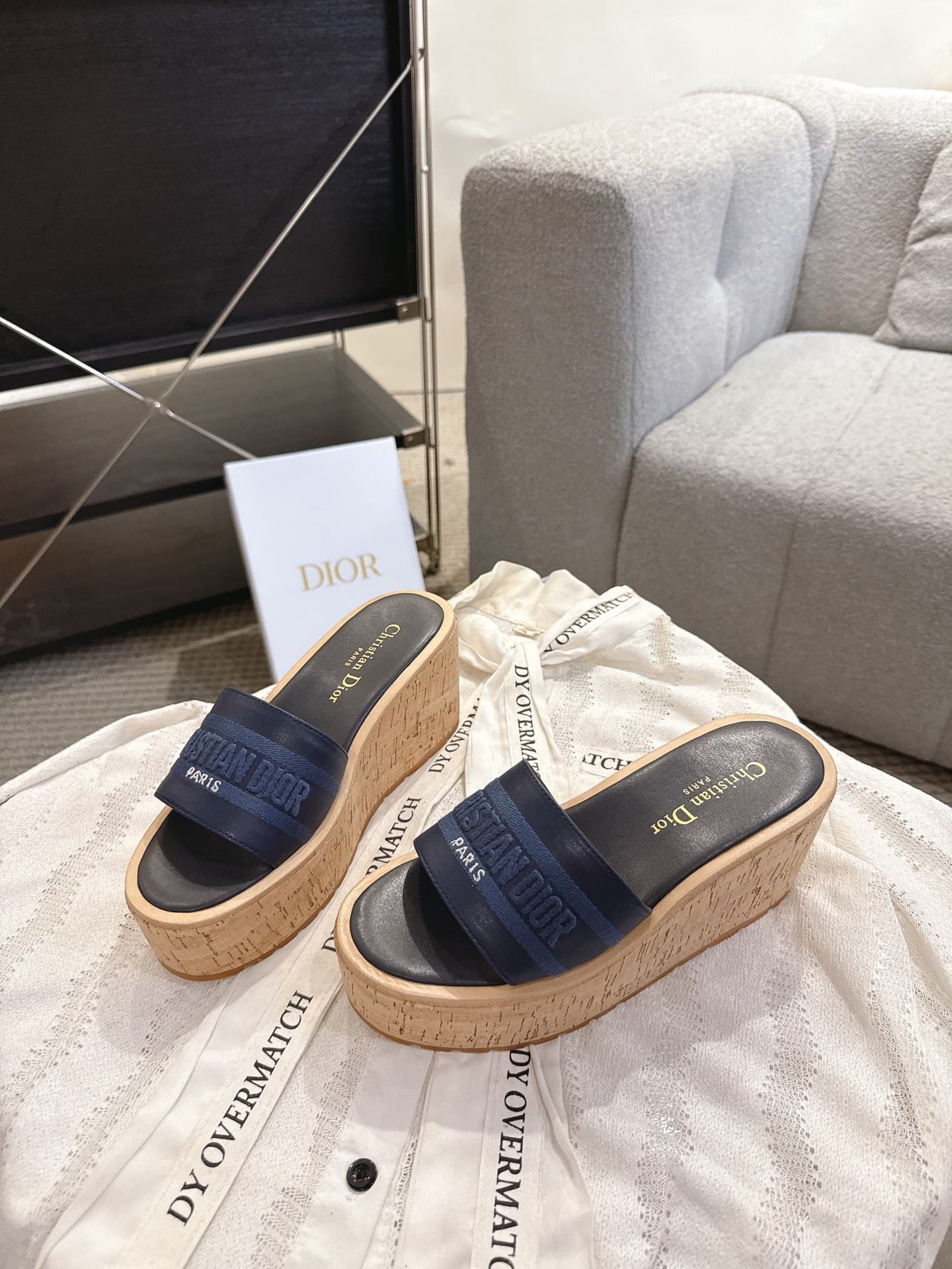 D5982 Dior Dior 2025 – New spring/summer model. Dway jelly-colored heeled women’s shoes with a CD logo embroidered in three-dimensional style, thick soles, round toe, and multi-color design. Soft slippers. — image 8