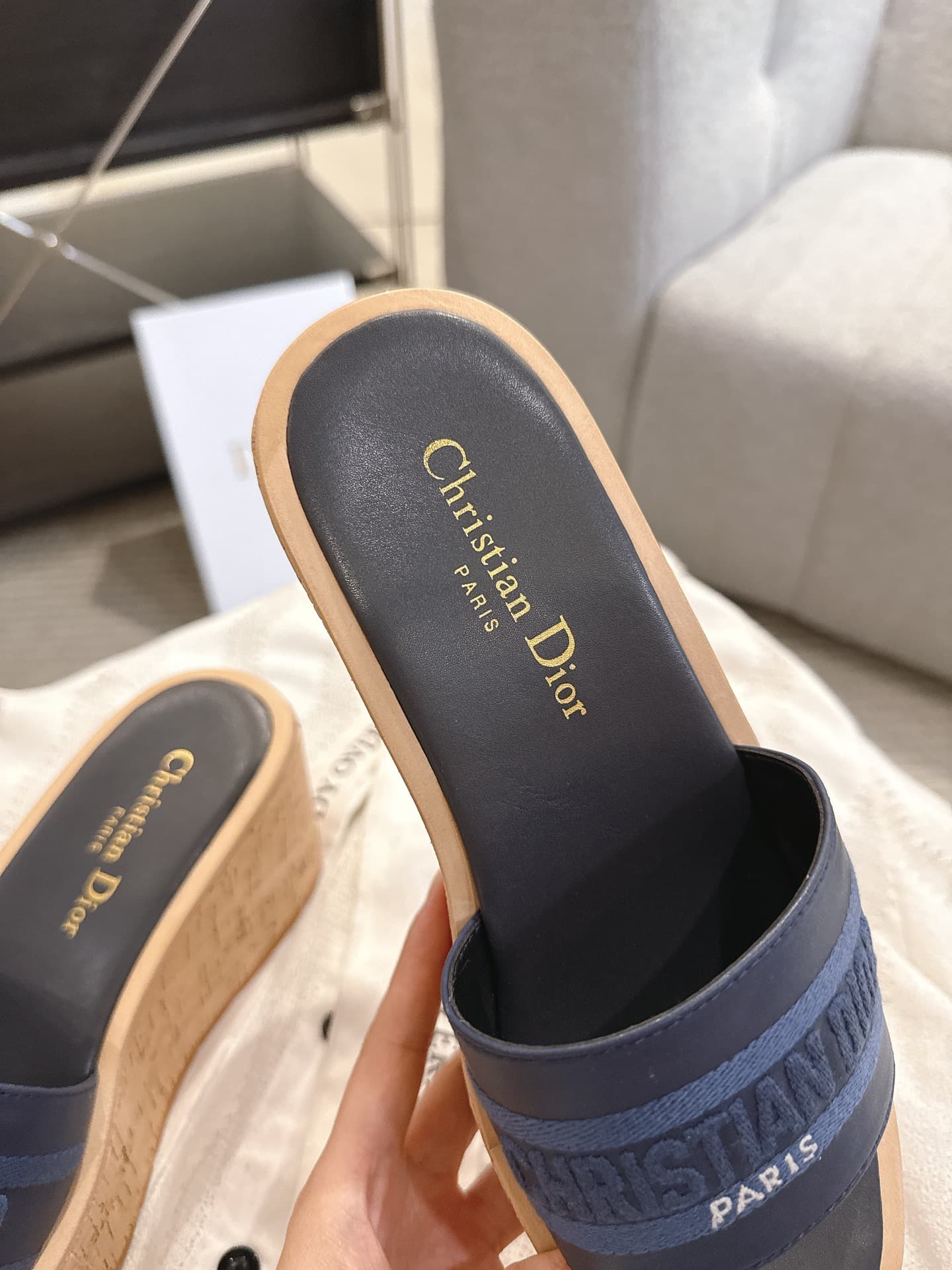 D5982 Dior Dior 2025 – New spring/summer model. Dway jelly-colored heeled women’s shoes with a CD logo embroidered in three-dimensional style, thick soles, round toe, and multi-color design. Soft slippers. — image 4
