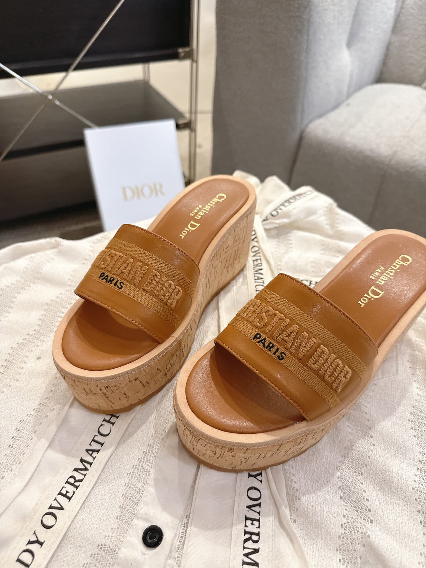 D5976 Dior Dior 2025 – New spring/summer model. Dway jelly-colored heeled women’s shoes with a three-dimensional embroidered CD logo, thick soles, round toe, open-toe, multi-color slippers — image 8