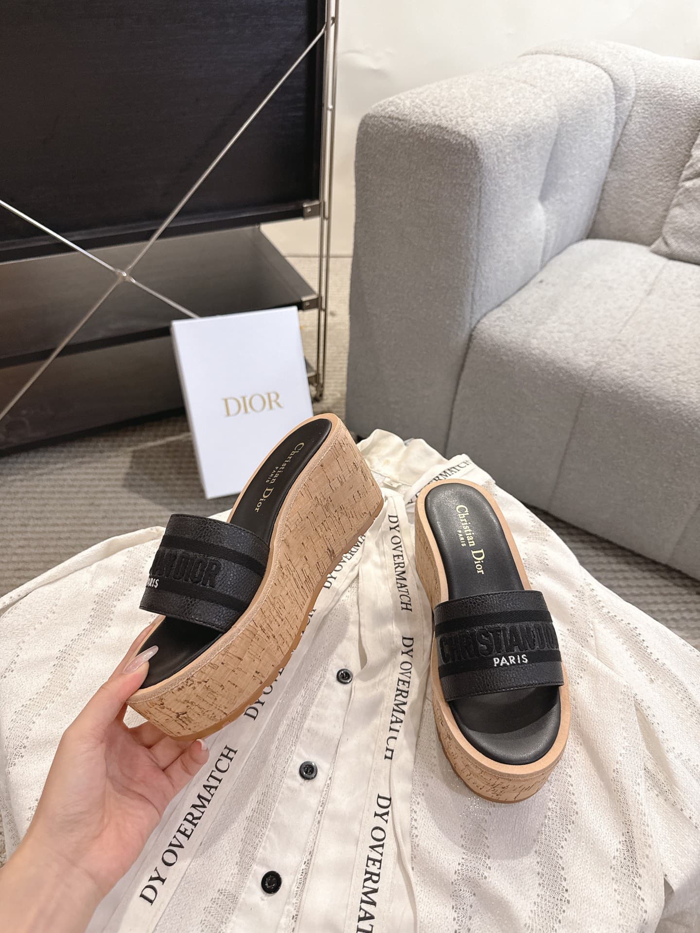 D5978 Dior Dior 2025 – New spring/summer model. Dway jelly-colored platform shoes with a CD logo embroidered on the upper, thick heel, round toe, and mixed-color toe-hiding slippers — image 2