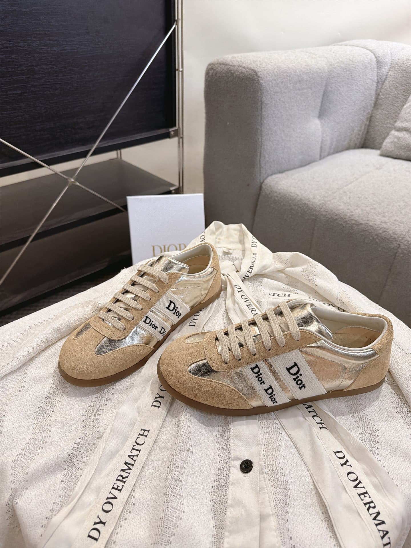 D5869 Vintage/retro Dior Ribbon fabric embroidery sneakers, retro Schuhe — image 4