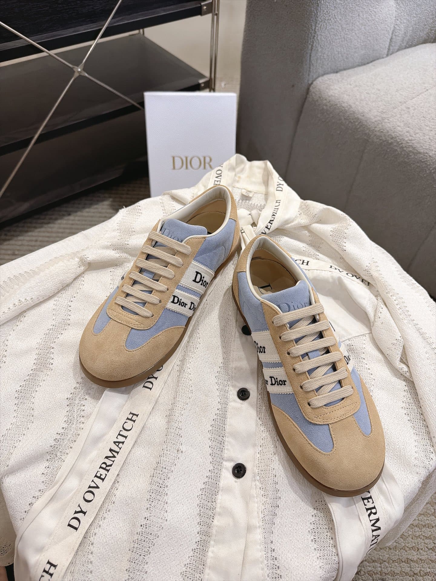 D5868 Vintage/retro Dior Ribbon lace embroidered sneakers, retro Schuhe — image 2