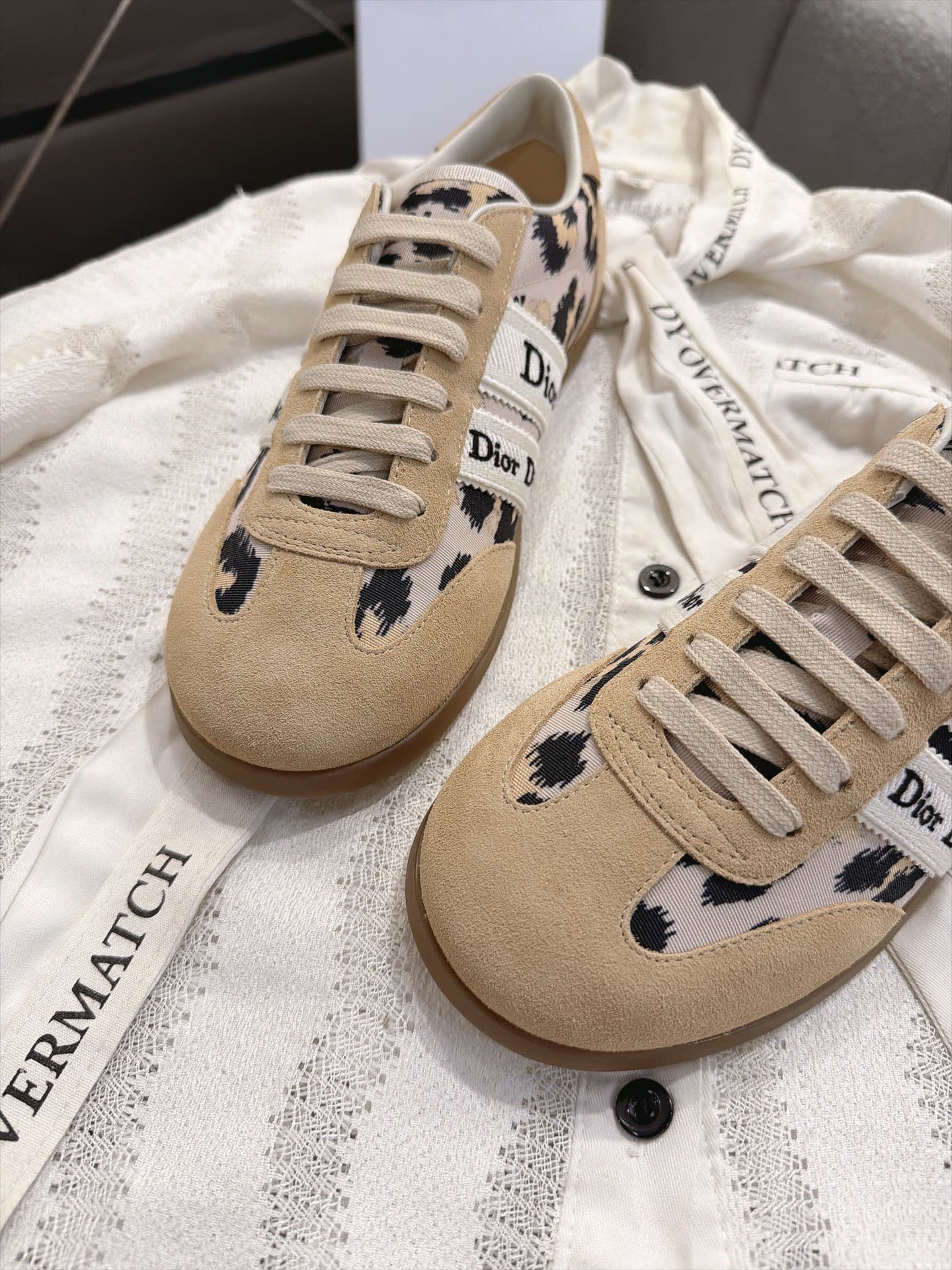 D5866 Vintage/retro Dior Ribbon lace embroidered sneakers, retro Schuhe — image 4