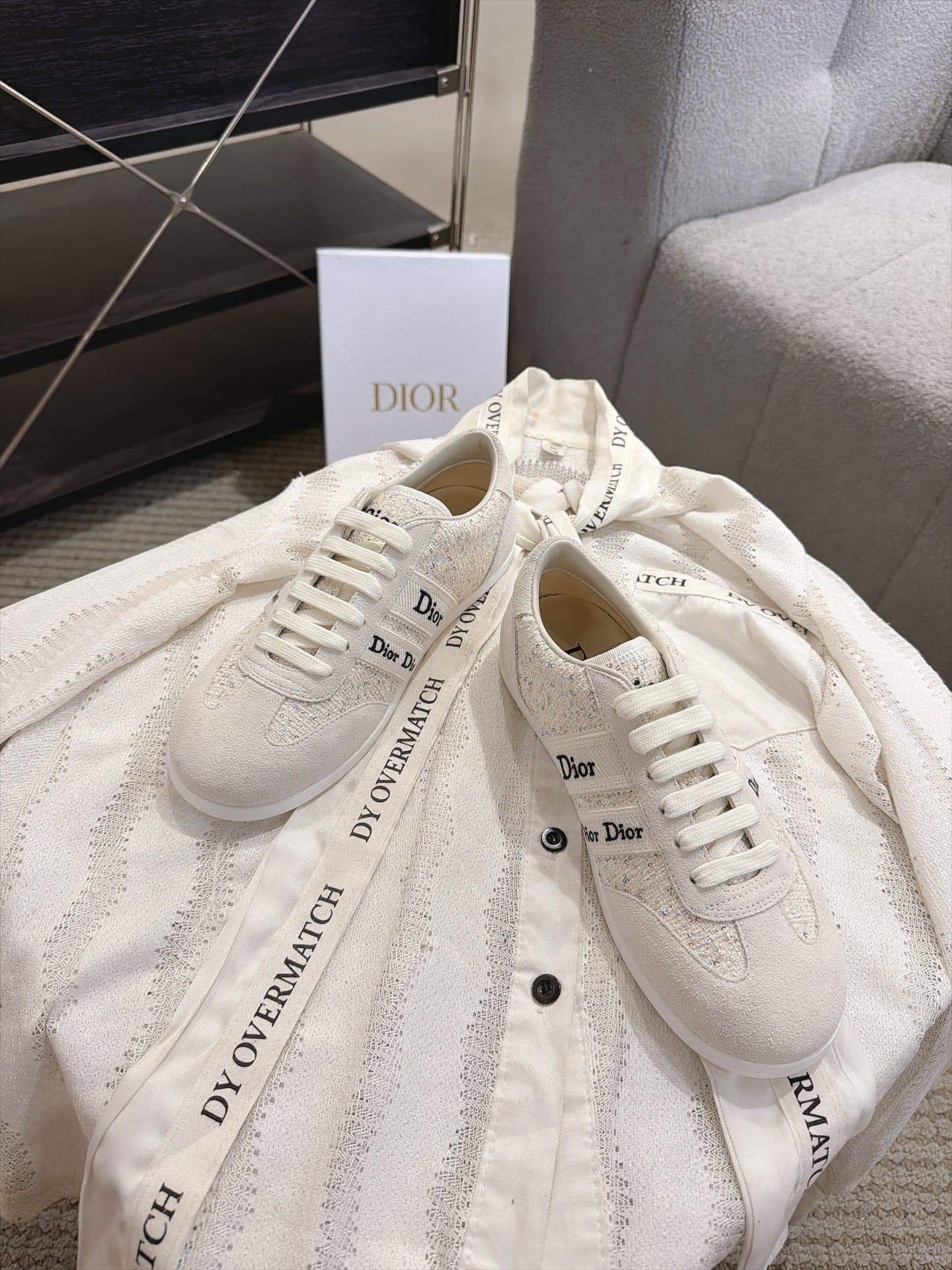 D5865 Vintage/retro Dior Ribbon lace embroidered sneakers, retro Schuhe — image 2