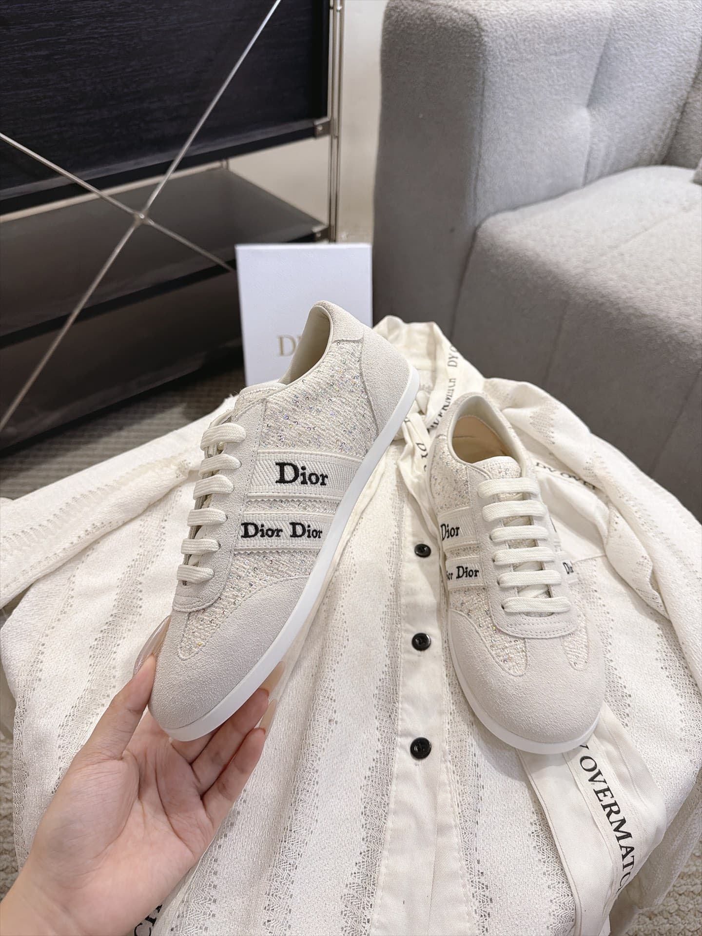 D5865 Vintage/retro Dior Ribbon lace embroidered sneakers, retro Schuhe — image 3