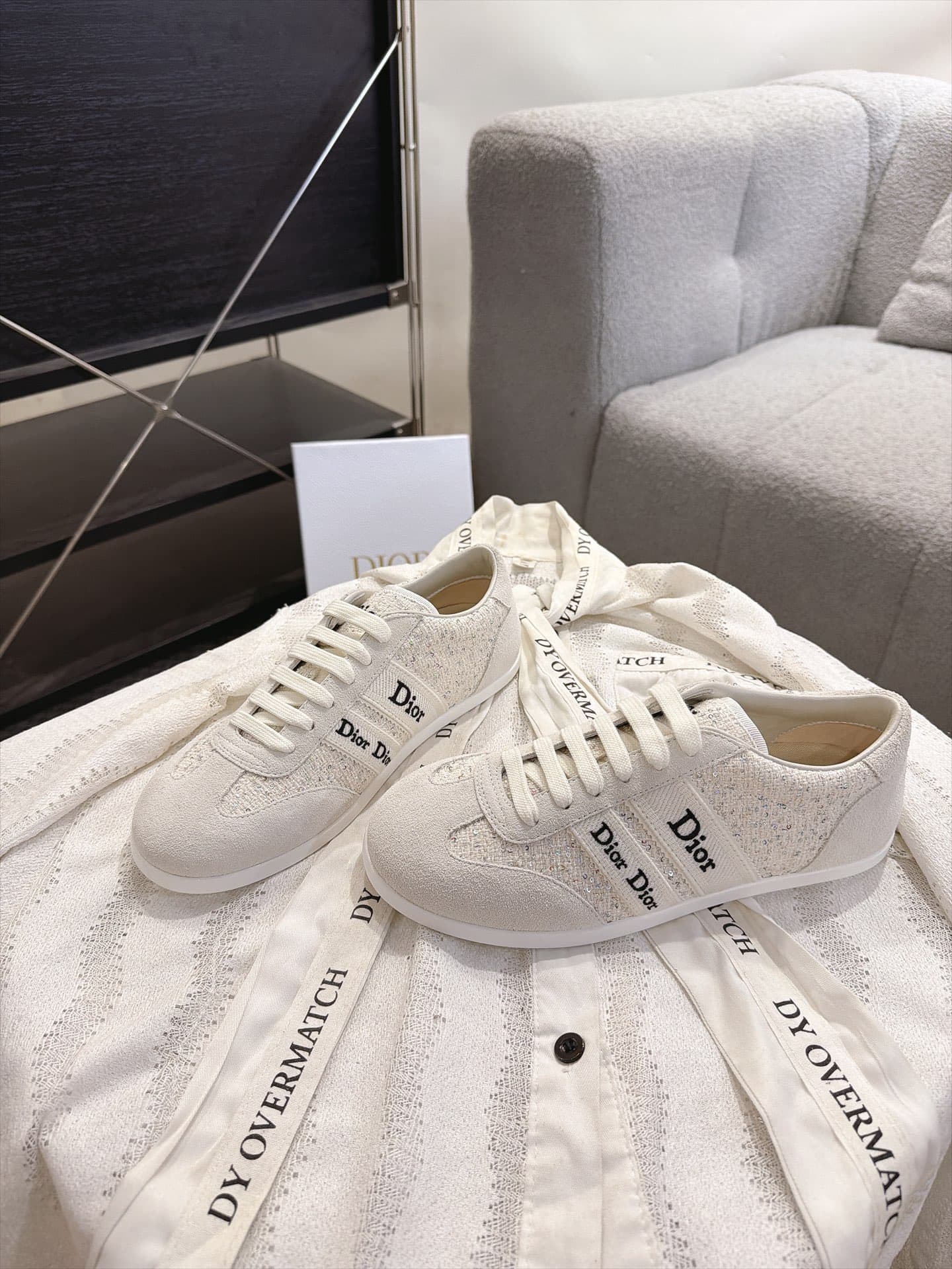 D5865 Vintage/retro Dior Ribbon lace embroidered sneakers, retro Schuhe — image 4