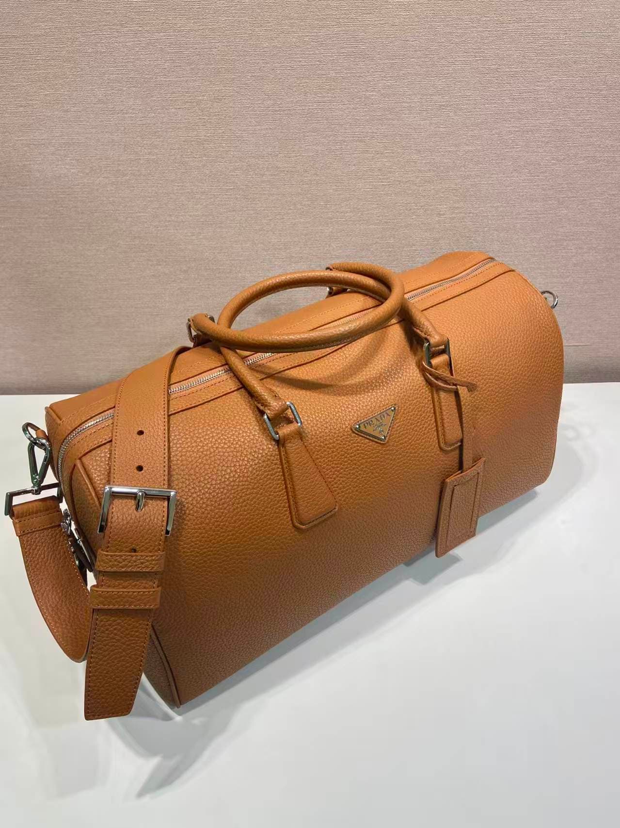 C7002 🎉New travel bag🎉2VC048 (372)🎉🎉 — image 2